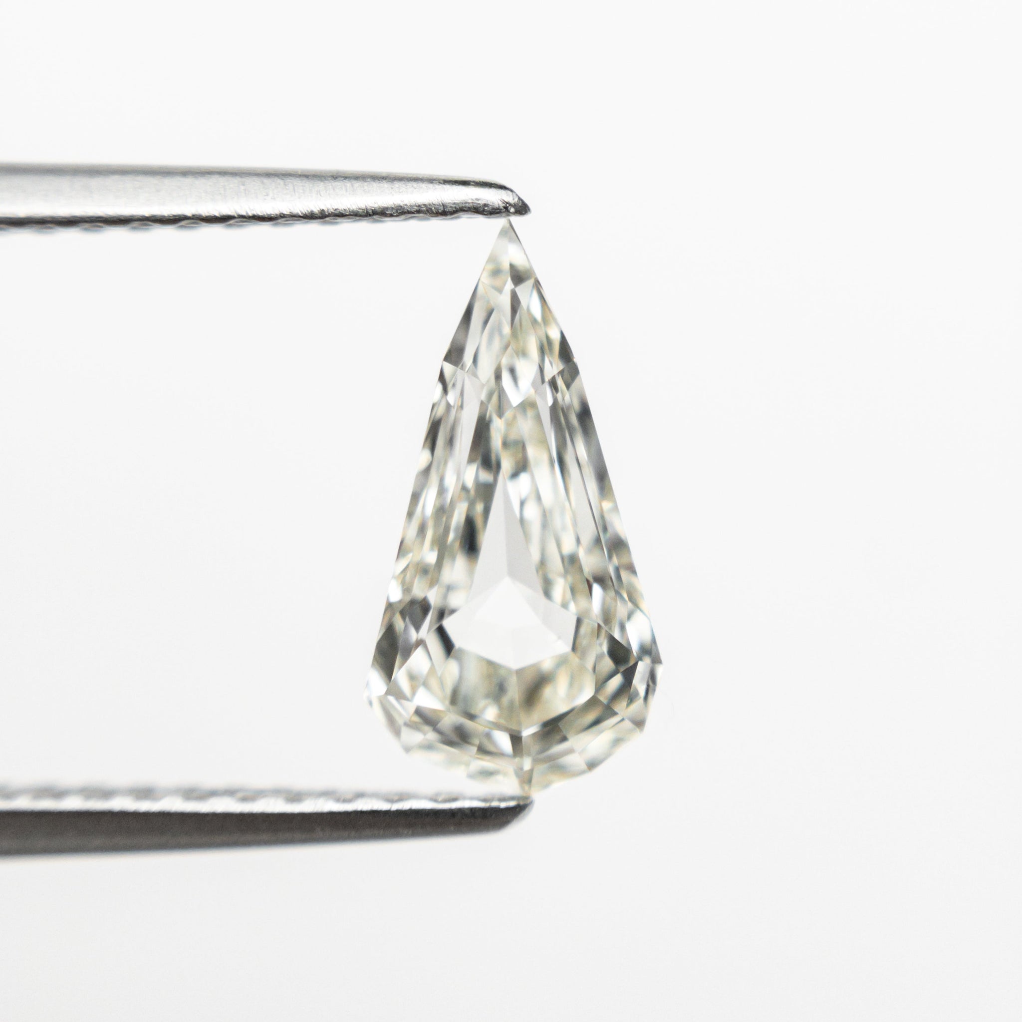 1.01ct Geo Pear Step Cut <br><b> Ileavea Jewelry </b>| Water with Berries Platinum Ring