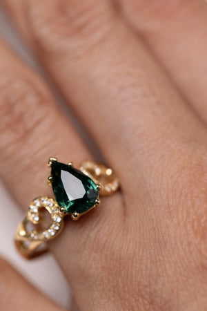 2.16ct Pear Brilliant Sapphire <br><b> Ileava Jewelry </b> | Deep Green Teardrop Layla Ring