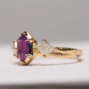 1.09ct Hexagon Step Cut Sapphire <br><b> Ileava Jewelry </b>| Three-Stone Ring