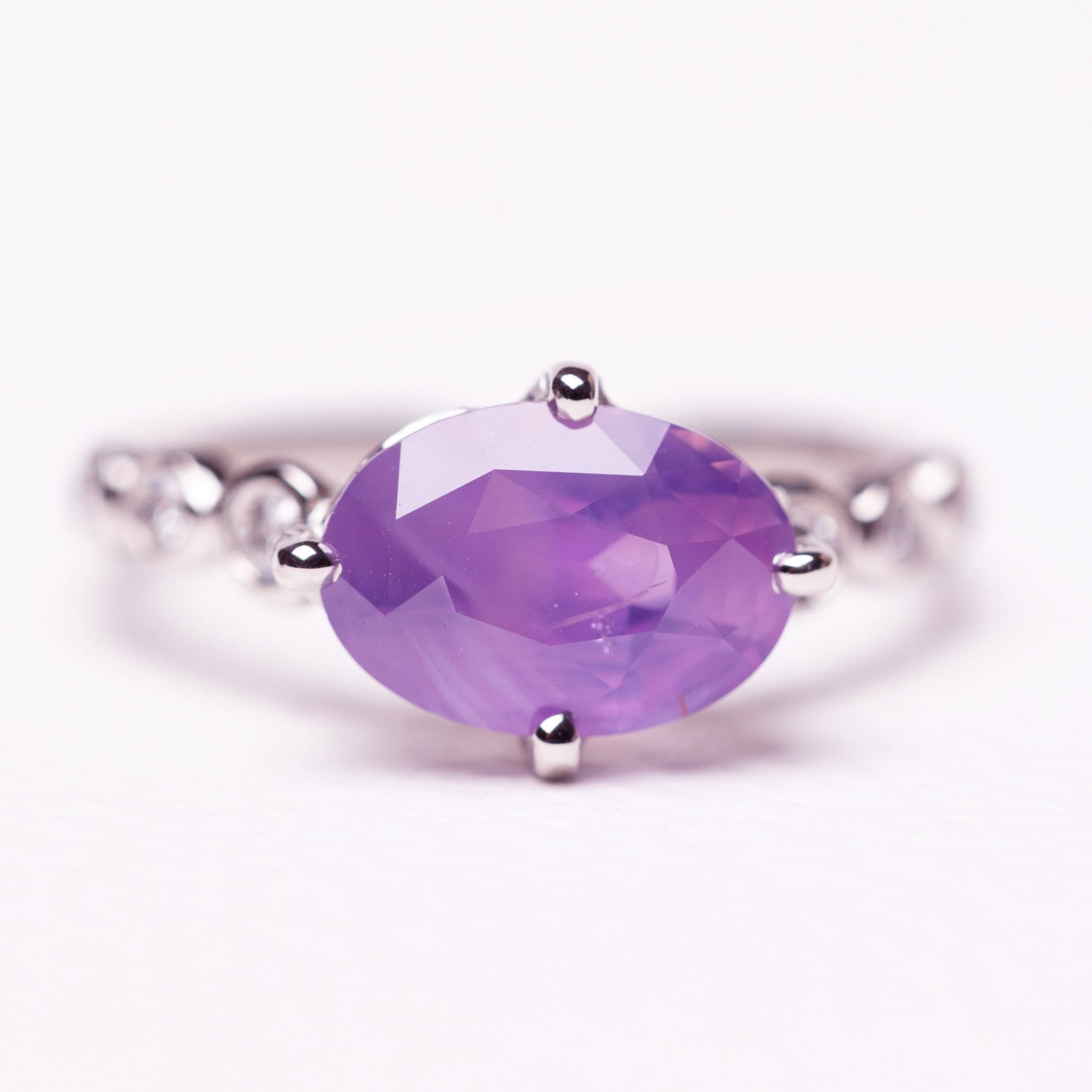 3.06ct Oval Brilliant Sapphire <br><b> Ileava Jewelry </b>| Platinum Emily Ring