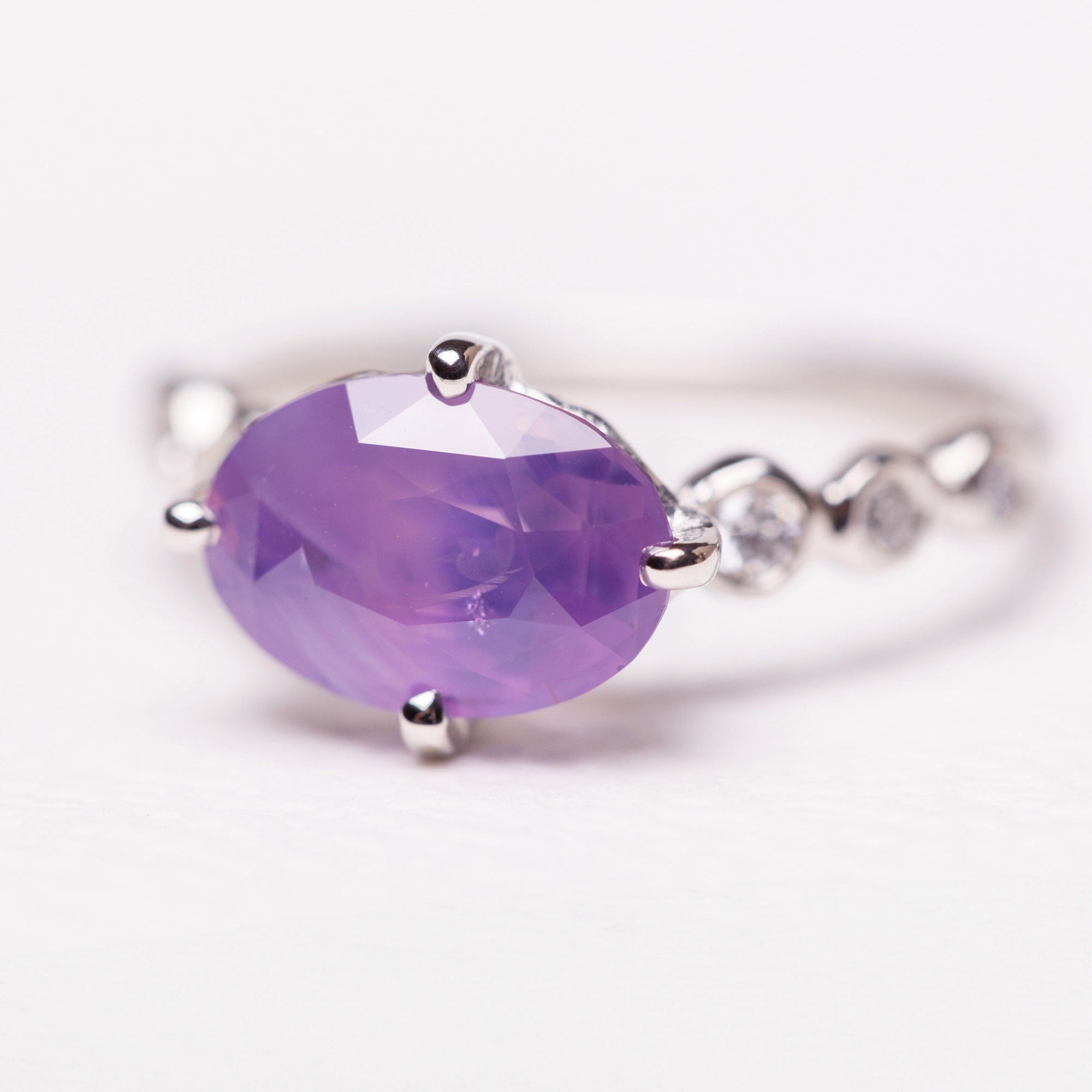 3.06ct Oval Brilliant Sapphire <br><b> Ileava Jewelry </b>| Platinum Emily Ring