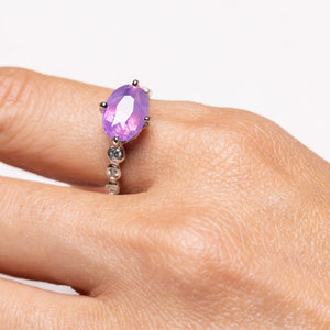 3.06ct Oval Brilliant Sapphire <br><b> Ileava Jewelry </b>| Platinum Emily Ring