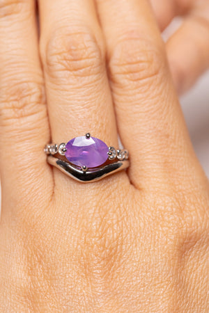 3.06ct Oval Brilliant Sapphire <br><b> Ileava Jewelry </b>| Platinum Emily Ring