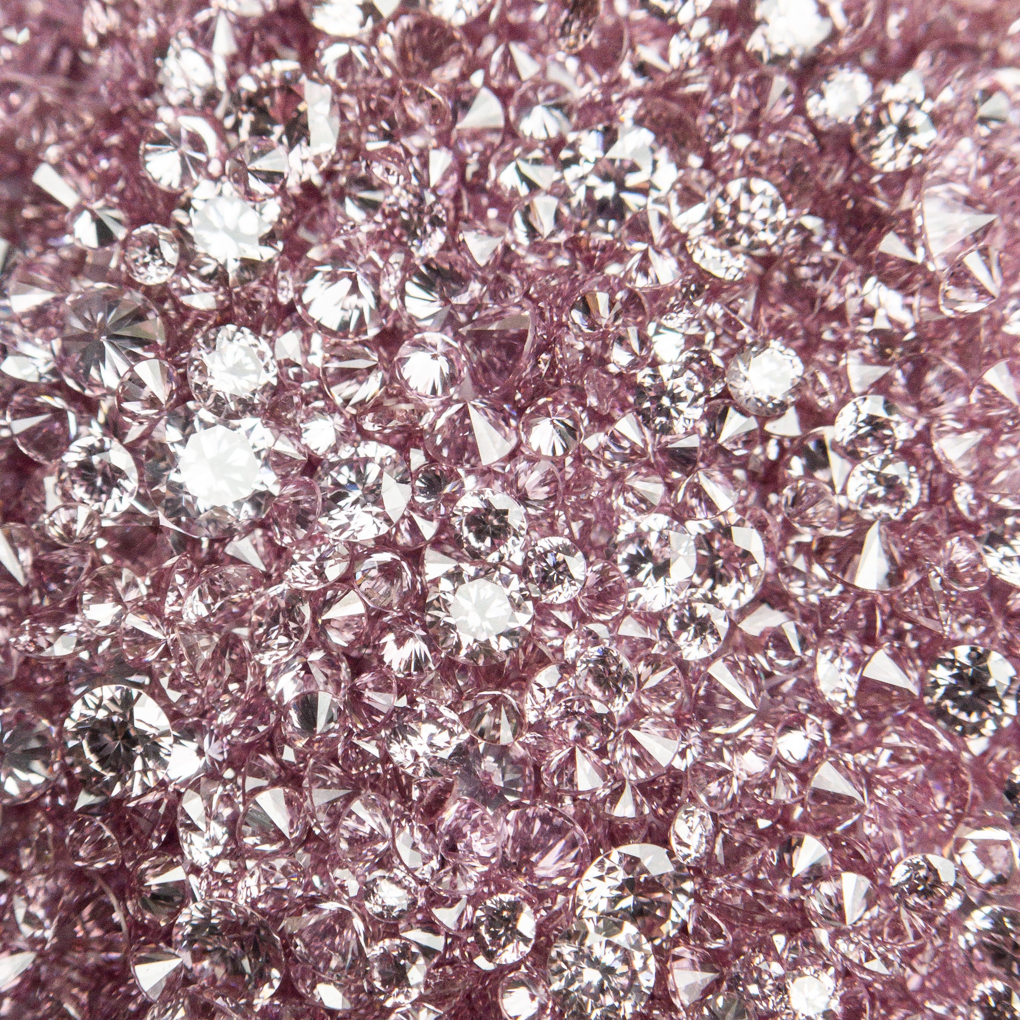 Argyle Pink Brilliant Cut Melee