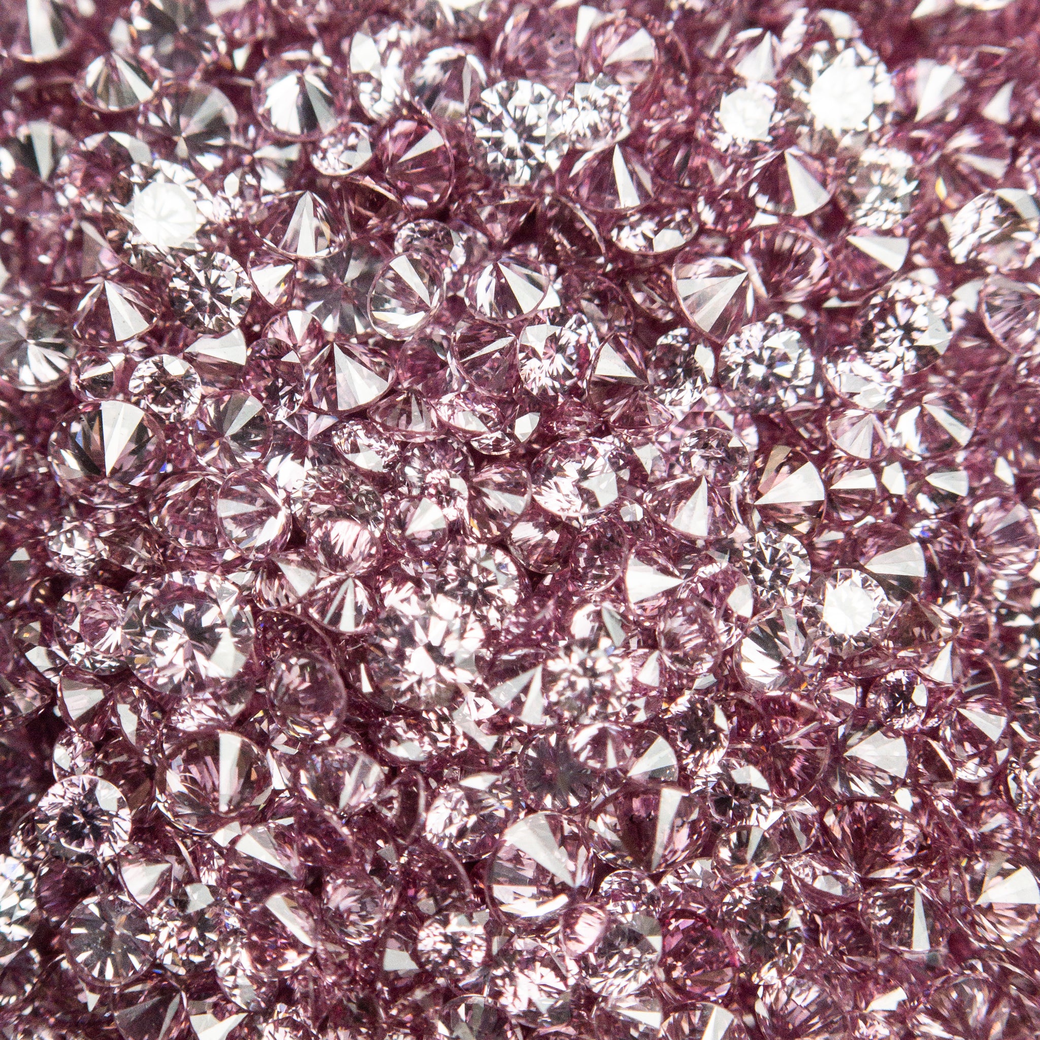Argyle Pink Brilliant Cut Melee