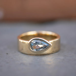 0.80ct Pear Brilliant Sapphire <br><b> Emily Warden Designs </b>| Cigar Band