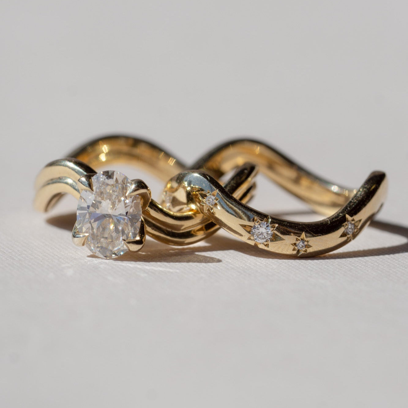 Foe & Dear - Leilani Ring - 1.05ct Champagne GIA Oval Brilliant Diamond