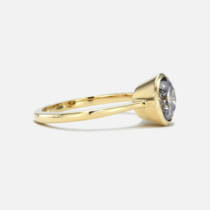 2.05 Round Brilliant <br><b> Maggi Simpkins </b> | Round Solitaire Ring