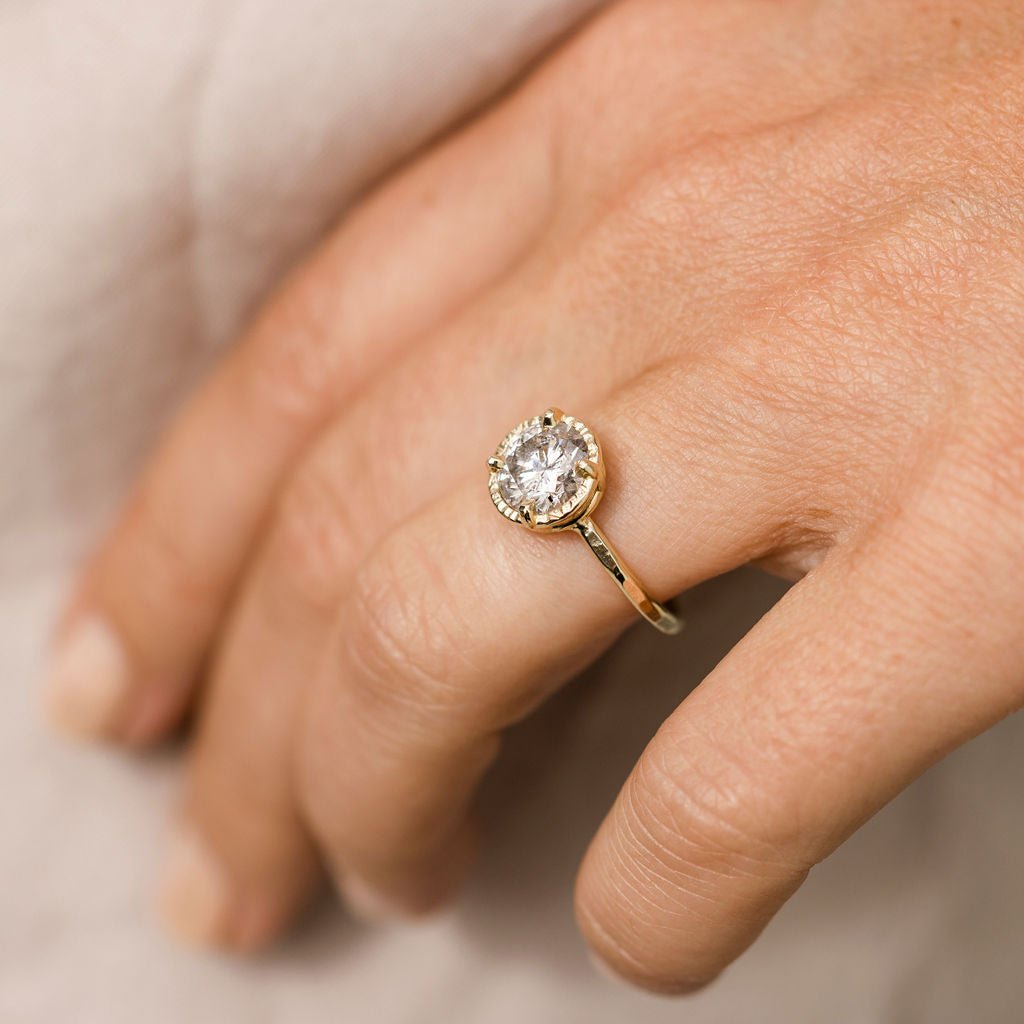 Silver Lining Round 1.8ct Salt and Pepper Diamond Engagement Ring Hammered Halo Hammered 14k Gold Band - MTD