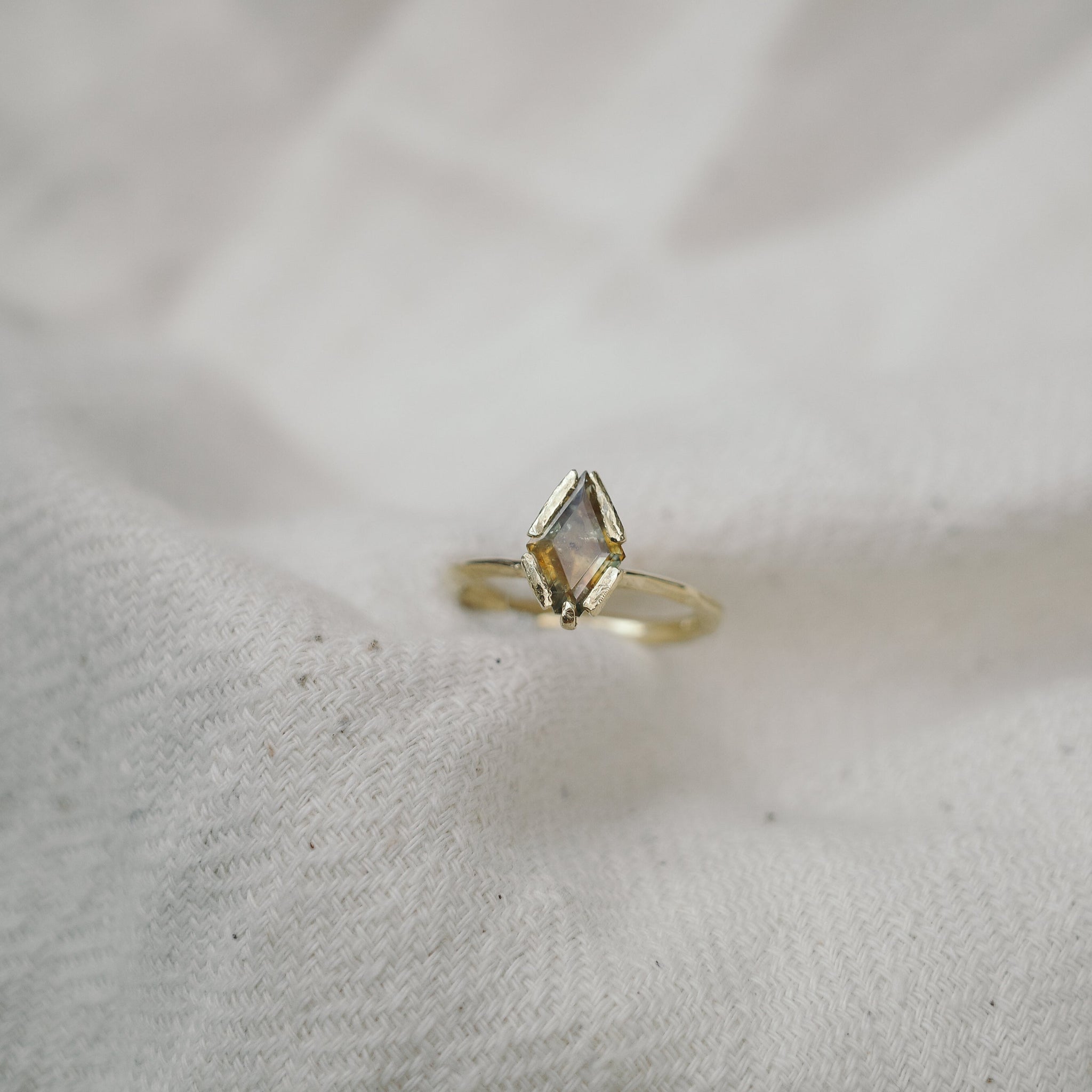 1.53ct Lozenge Portrait Cut Sapphire <br> <b>We Are Arrow </b>| Open Bezel Lozenge Sapphire Ring