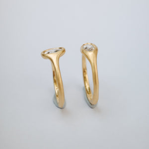 0.32ct Oval Rosecut <br> <b>We Are Arrow </b>| North/South Rosecut Diamond Signet