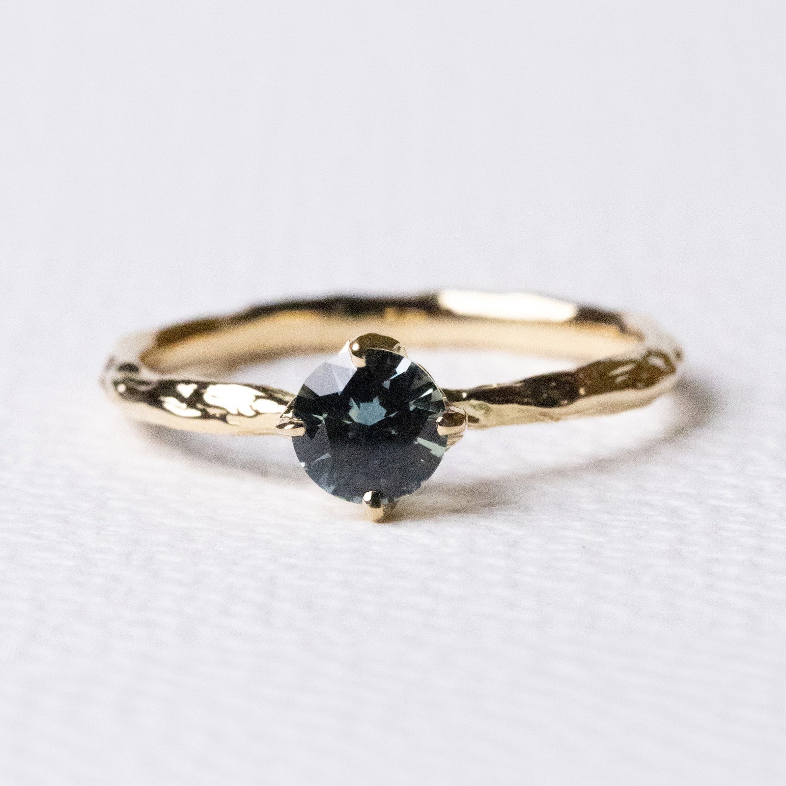 0.64ct Round Brilliant Sapphinre <br><b> Ileava Jewelry</b> | Branch2 Ring