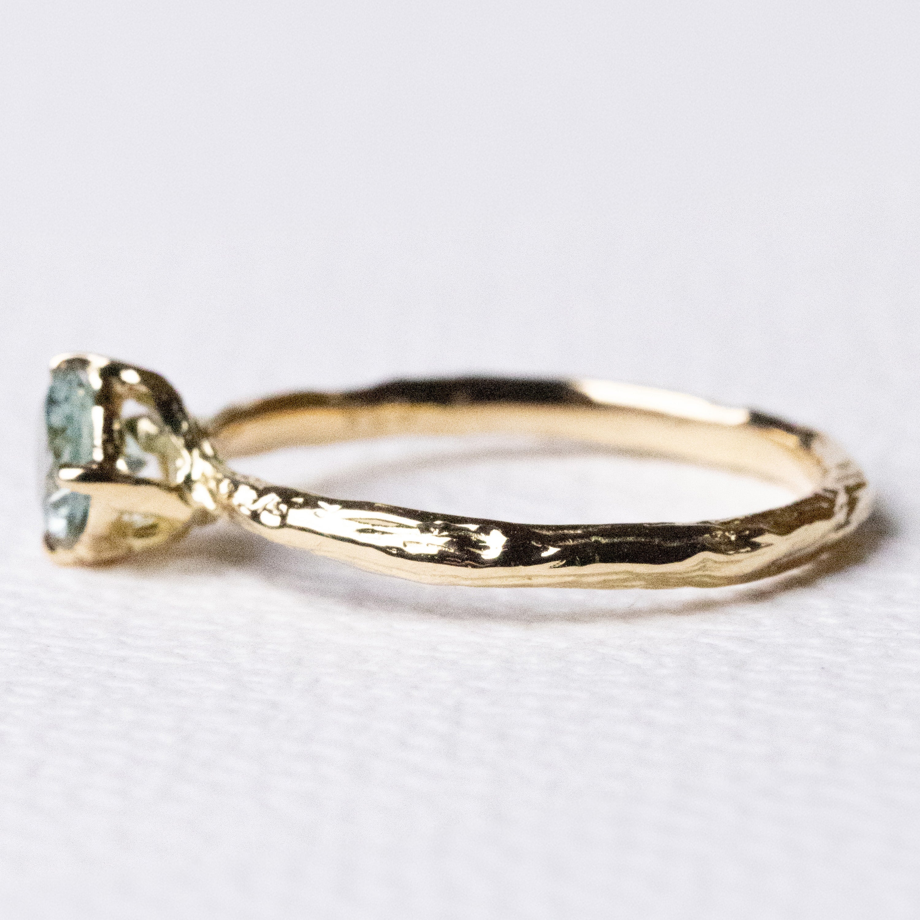 0.64ct Round Brilliant Sapphinre <br><b> Ileava Jewelry</b> | Branch2 Ring