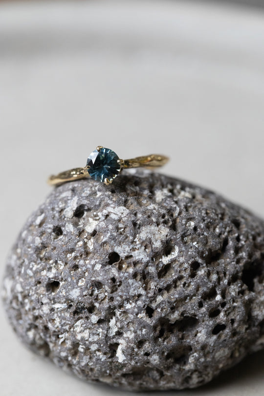 0.64ct Round Brilliant Sapphinre <br><b> Ileava Jewelry</b> | Branch2 Ring