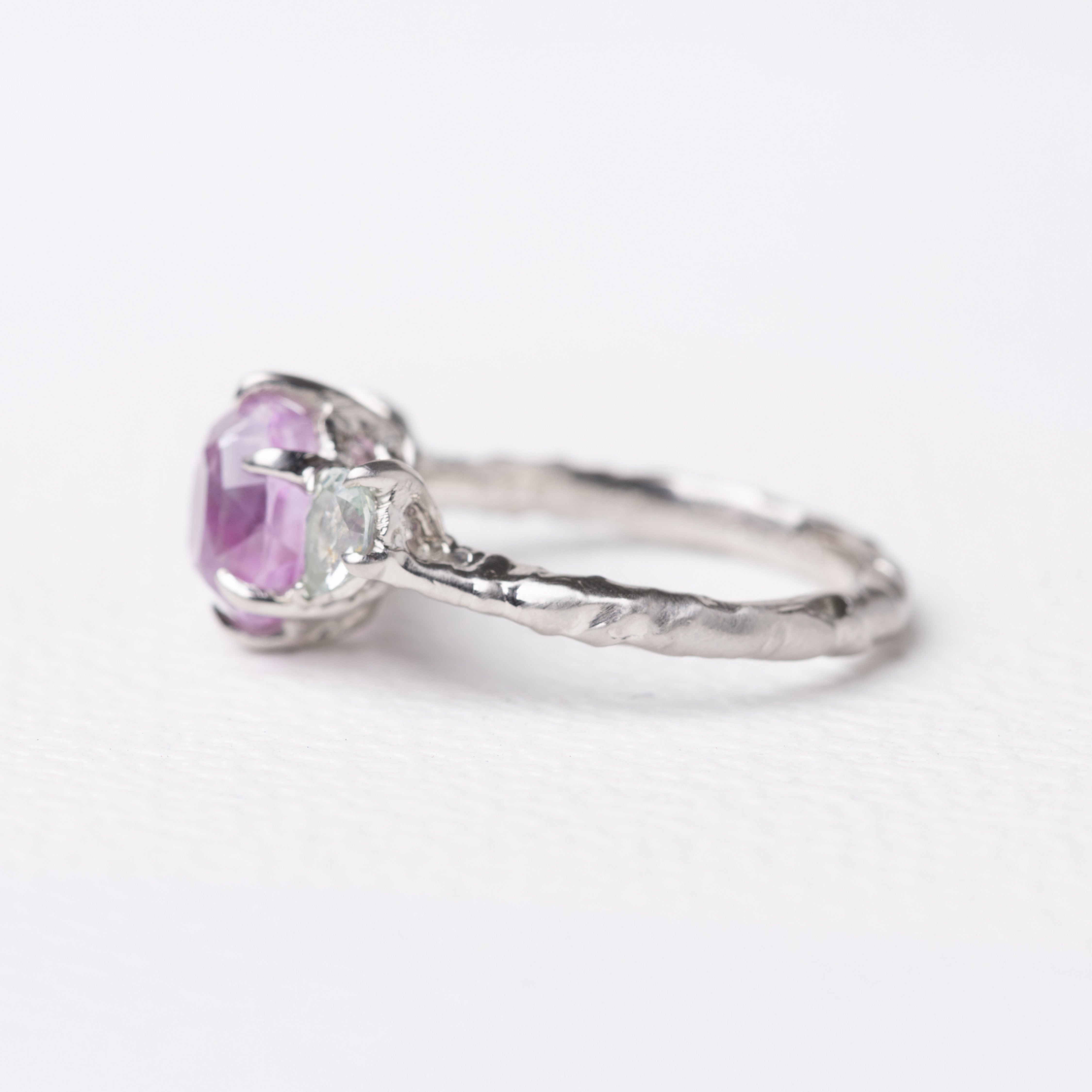 3.56ct Round Brilliant Sapphire <br><b> Ileava Jewelry</b> | Sakura in the Breeze Ring