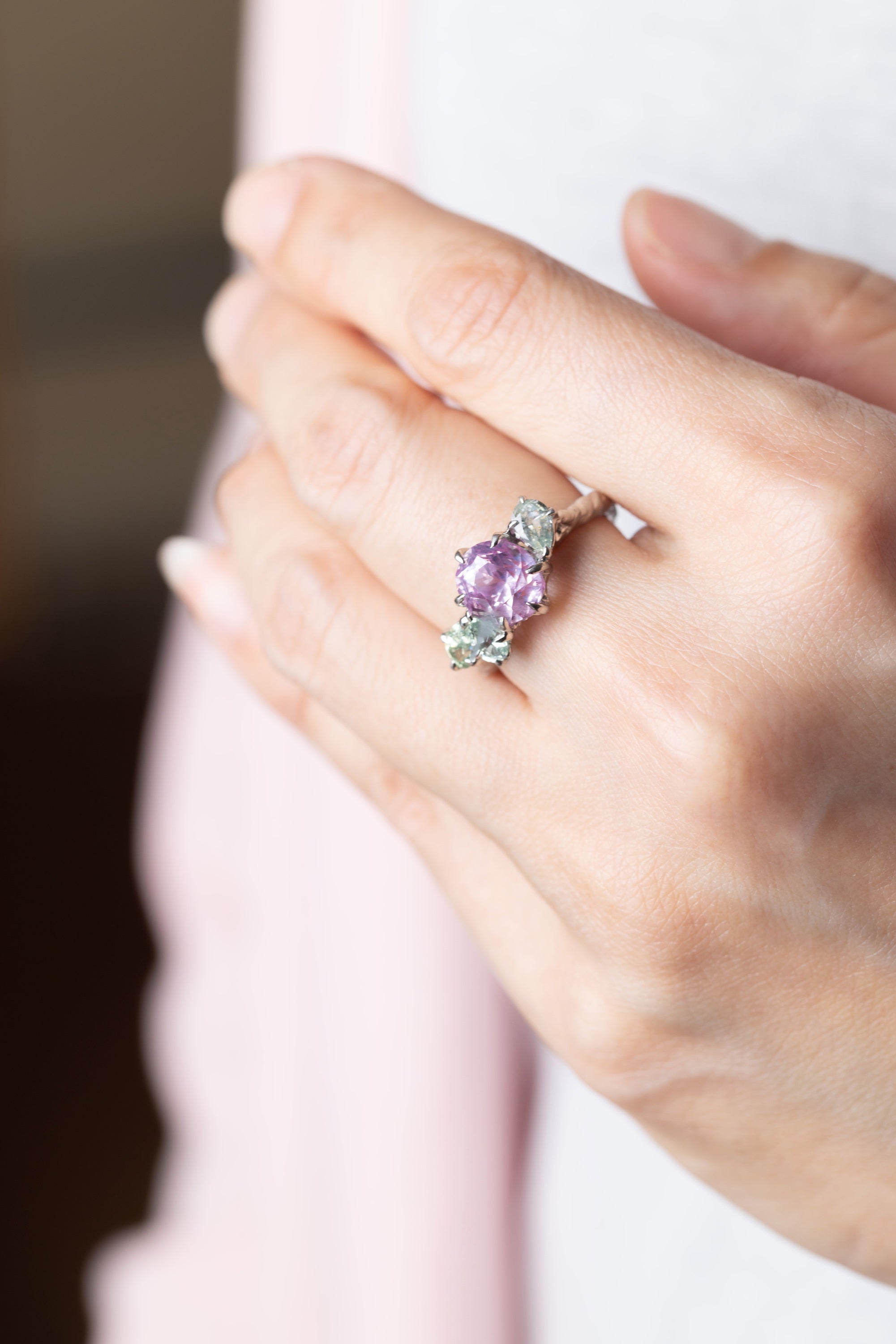 3.56ct Round Brilliant Sapphire <br><b> Ileava Jewelry</b> | Sakura in the Breeze Ring