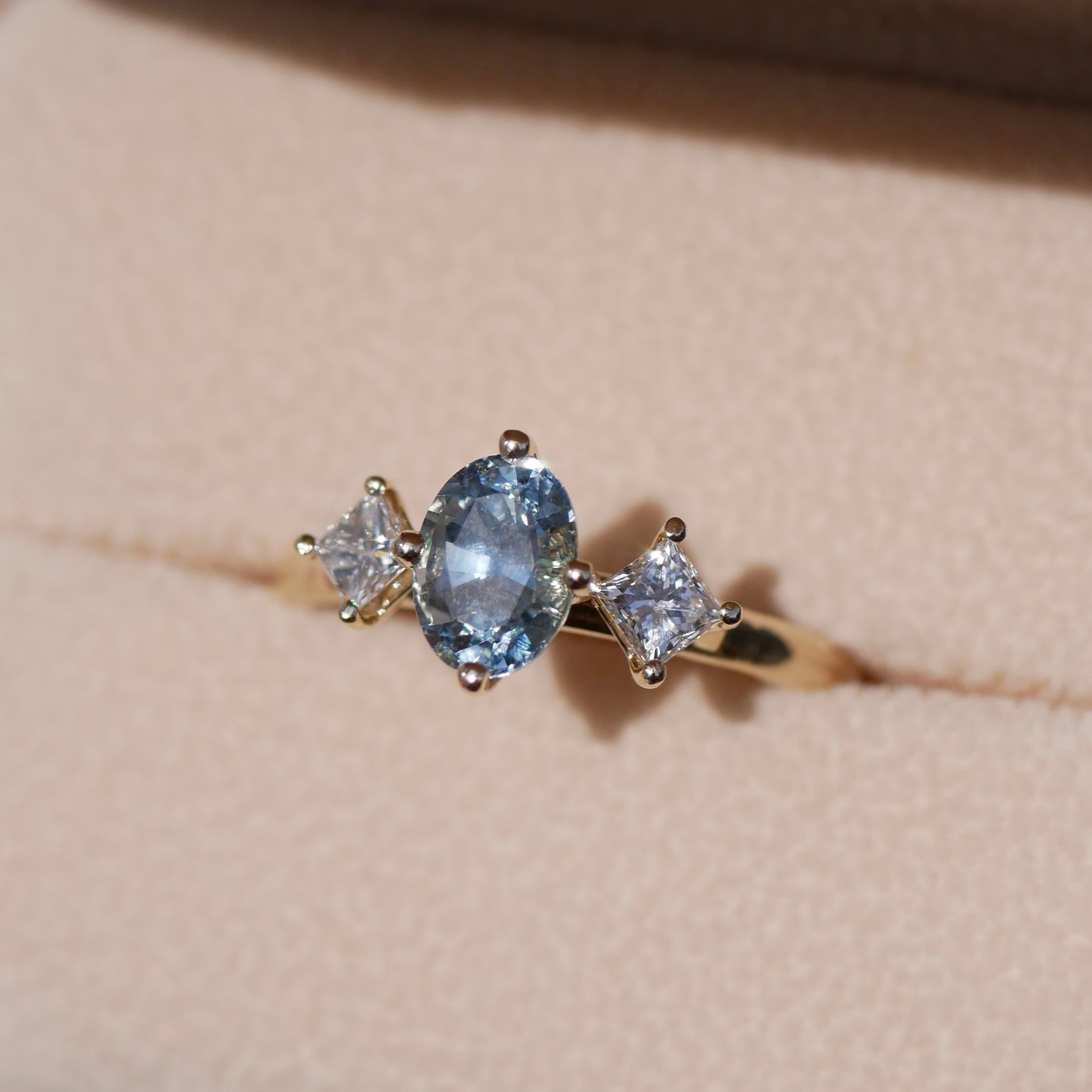 1.18ct Oval Brilliant Sapphire<br><b> Emily Warden Designs <b>| Sapphire Compass Ring