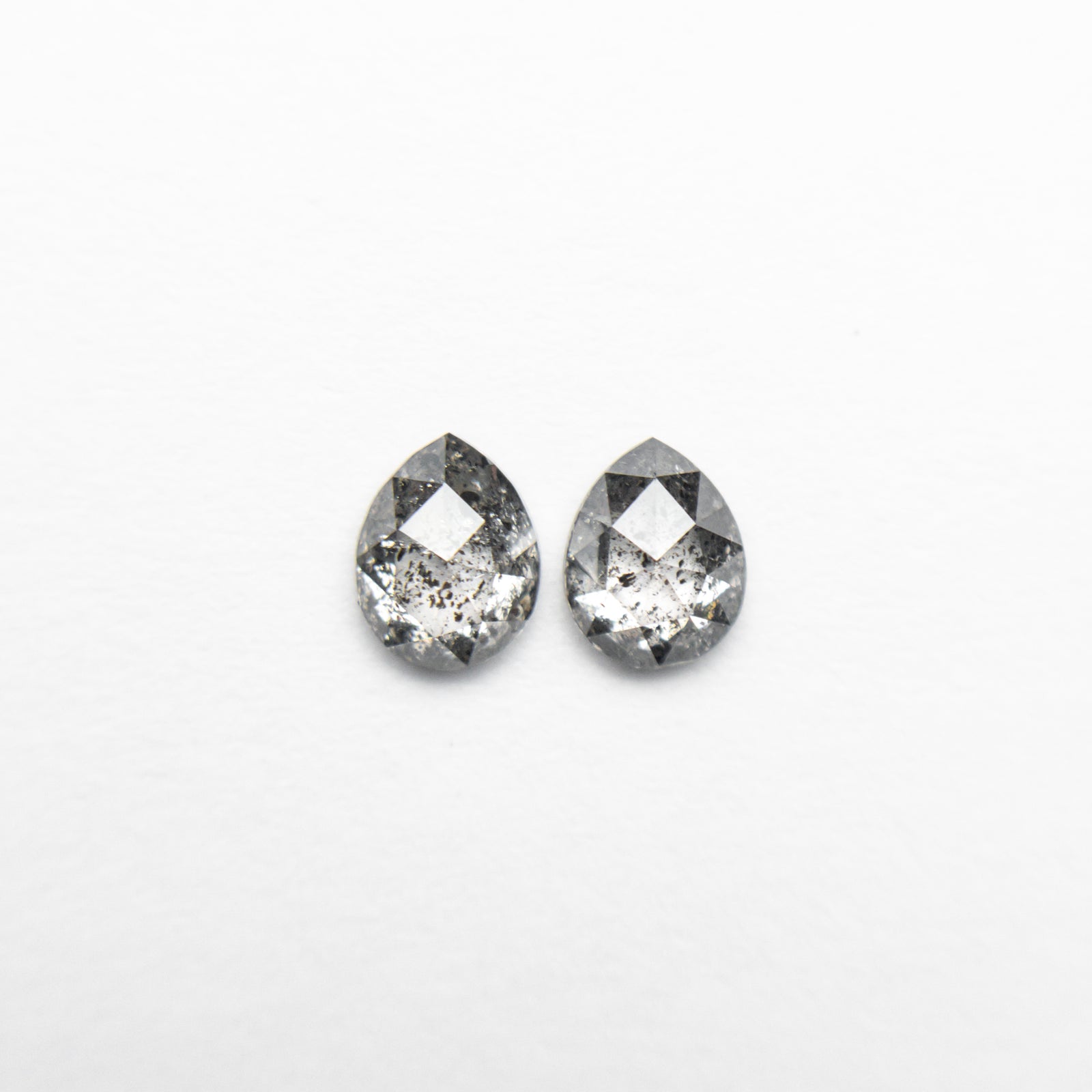0.69cttw 2pc 5.08x4.00x2.15mm 4.95x3.93x2.18mm Pear Rosecut Matching Pair 18497-01