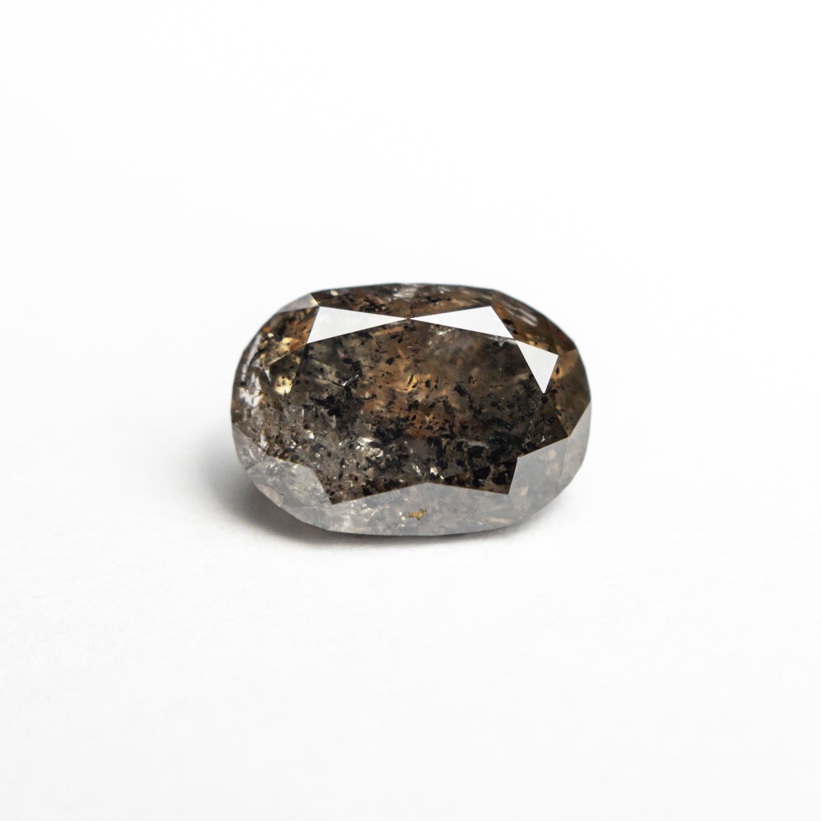 1.57ct 8.20x5.76x4.39mm Oval Brilliant 18921-02