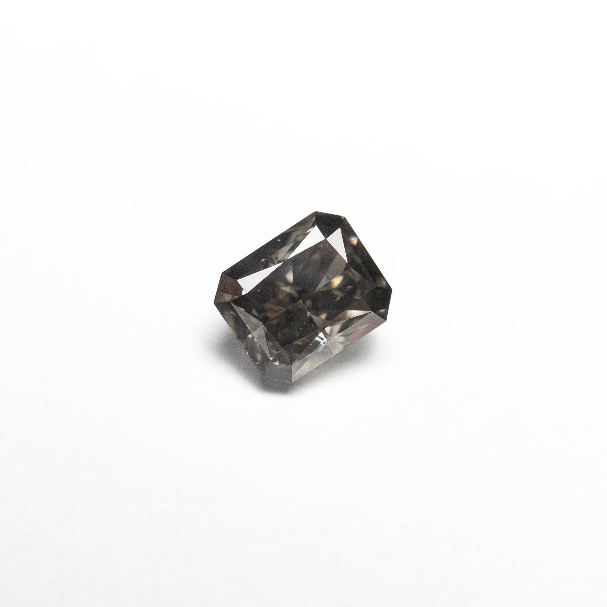0.36ct 4.23x3.51x2.41mm Fancy Grey Cut Corner Rectangle Brilliant 19923-47
