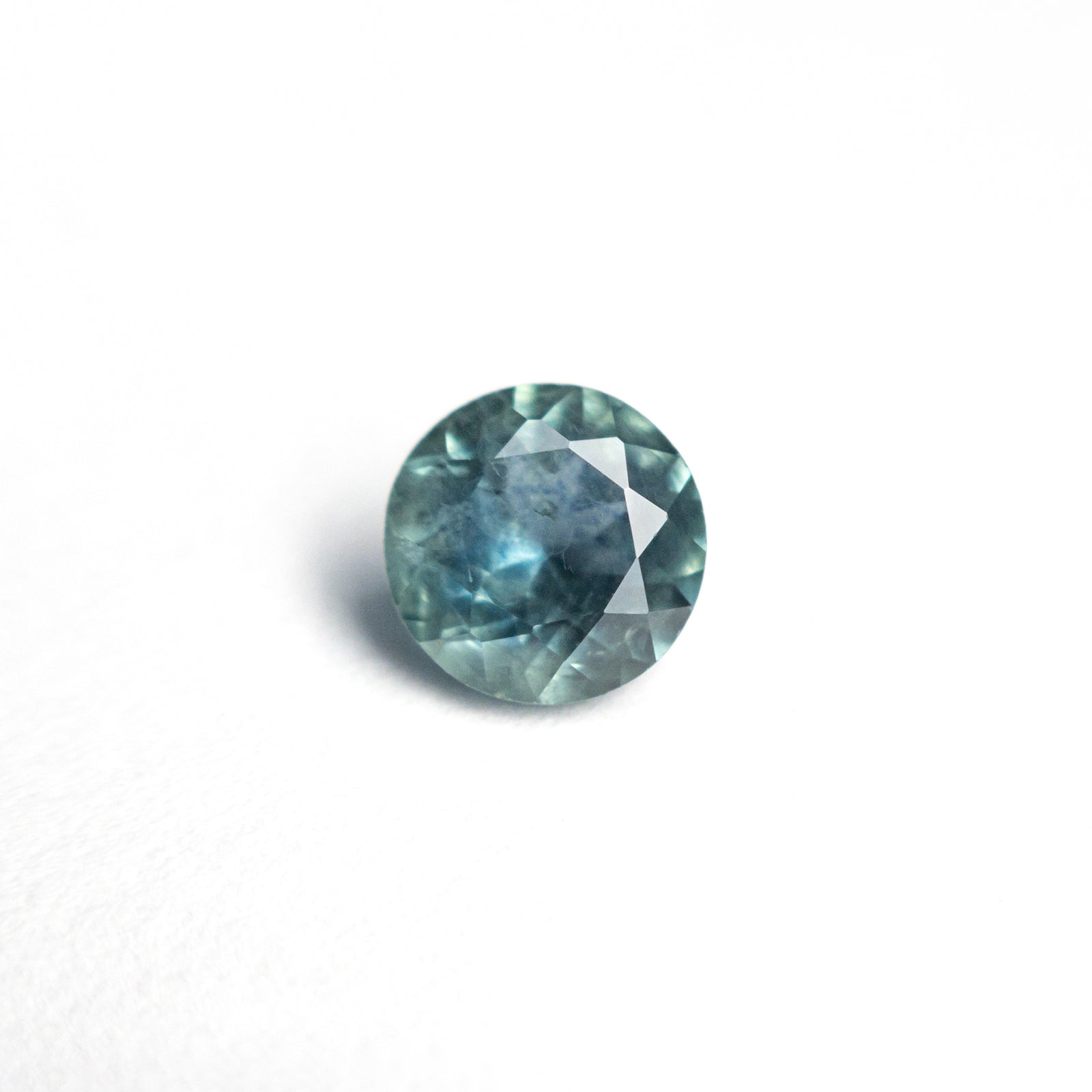 0.89ct 5.71x5.65x3.43mm Round Brilliant Sapphire 19940-16