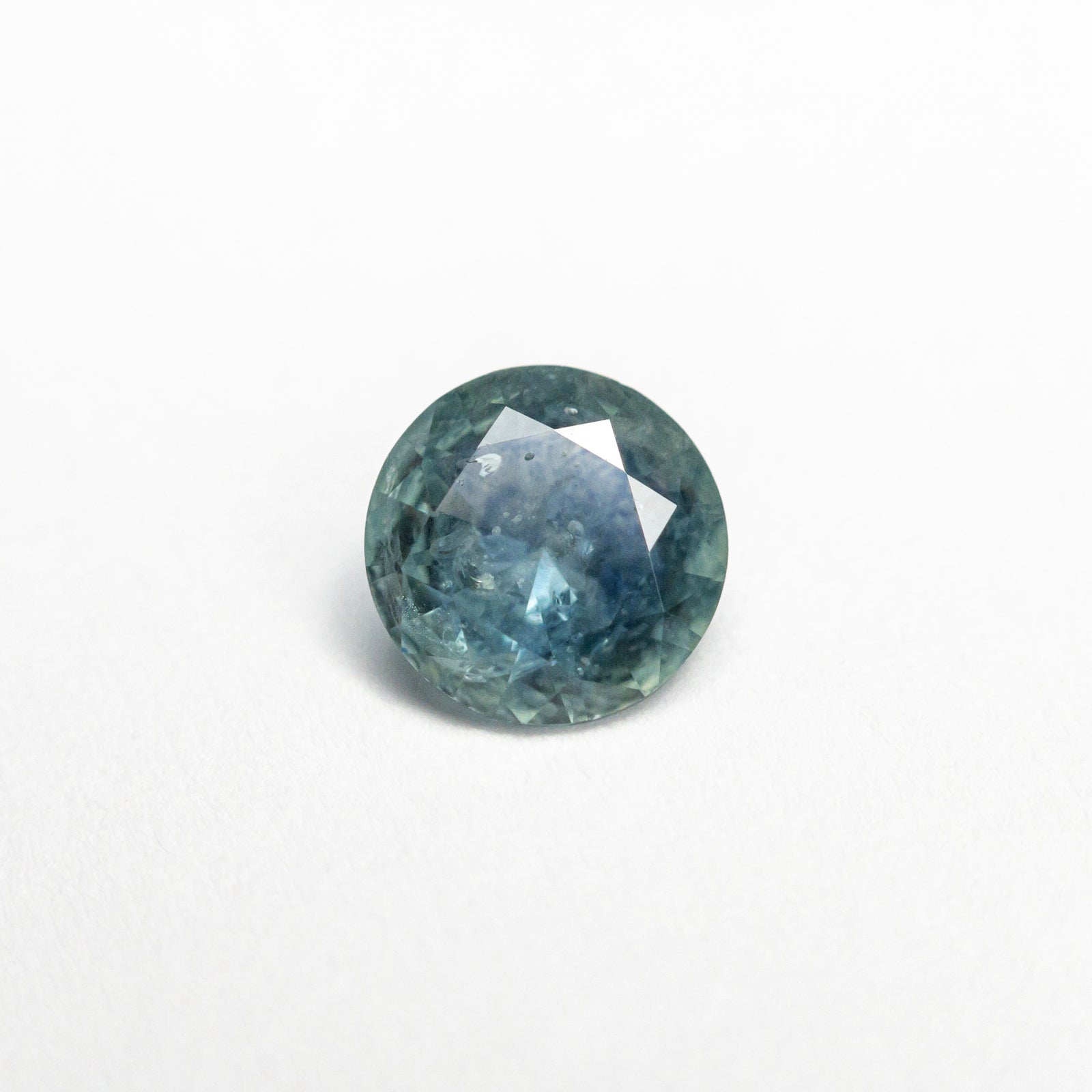 0.61ct 5.59x5.55x2.67mm Round Brilliant Sapphire 19942-45