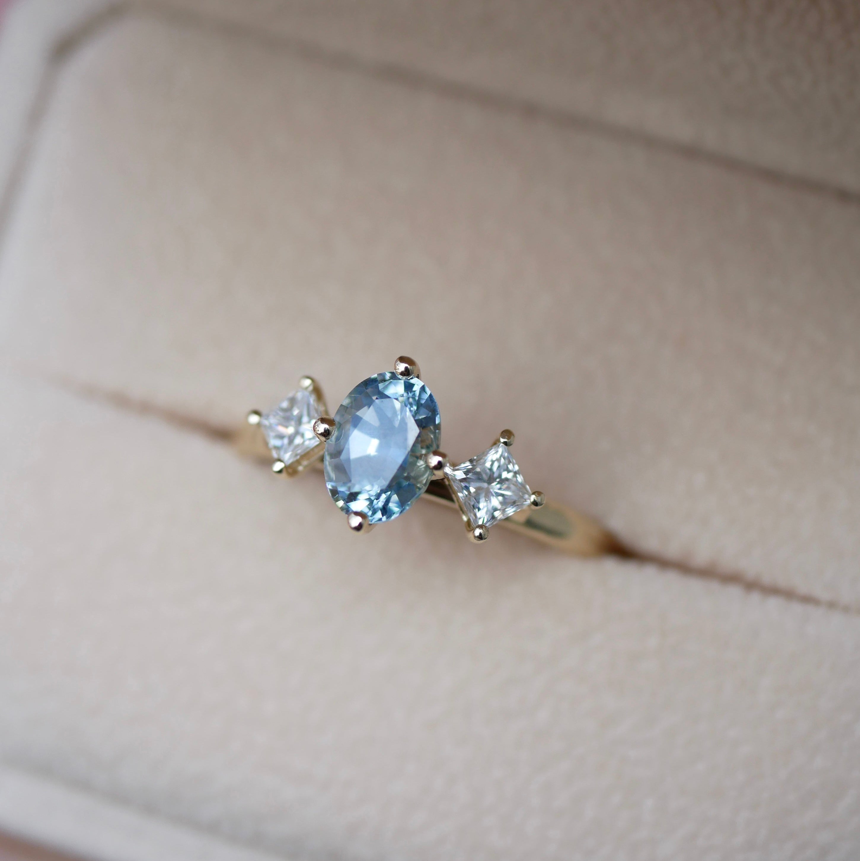 1.18ct Oval Brilliant Sapphire<br><b> Emily Warden Designs <b>| Sapphire Compass Ring