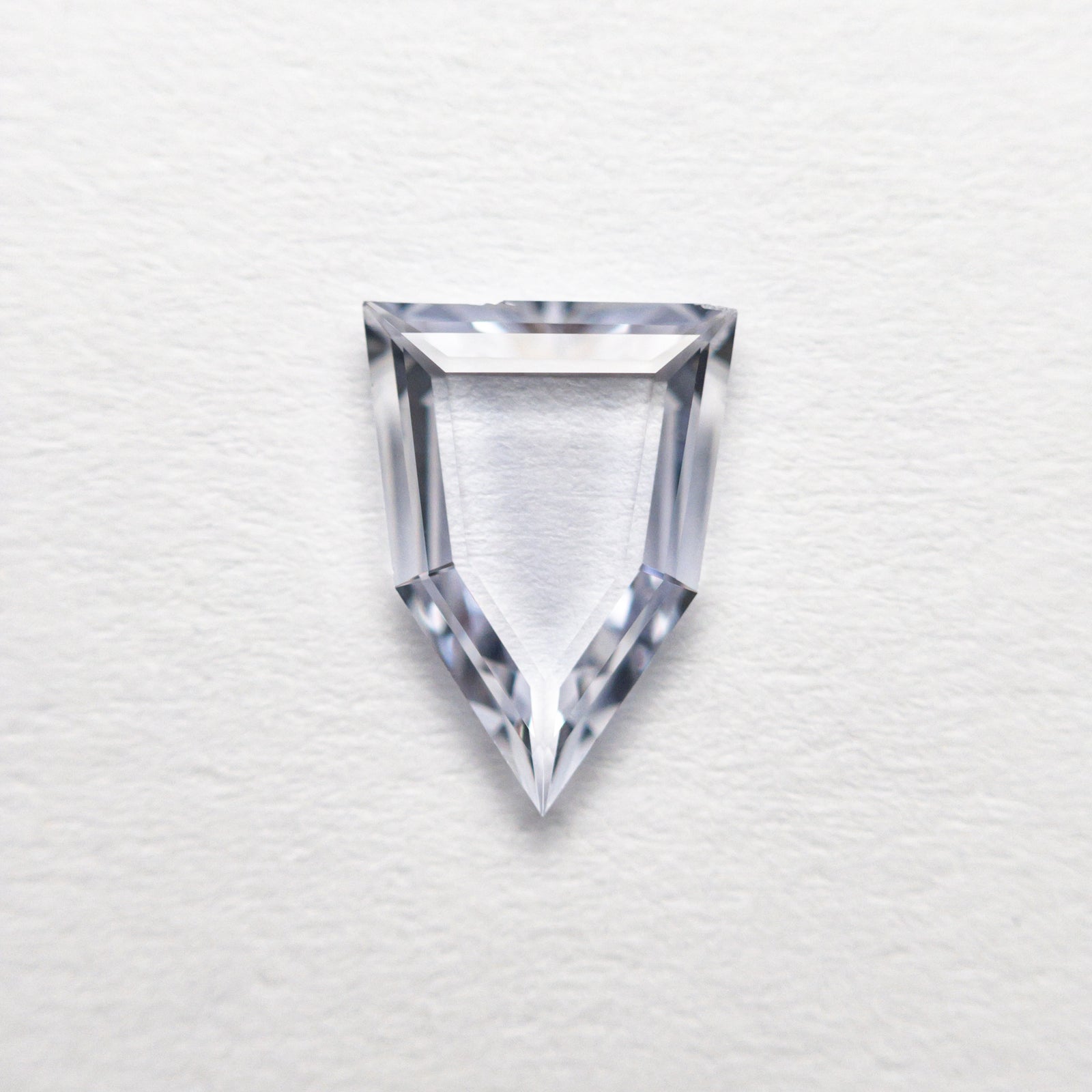 0.56ct 7.60x5.55x1.39mm Shield Portrait Cut Sapphire 20157-01
