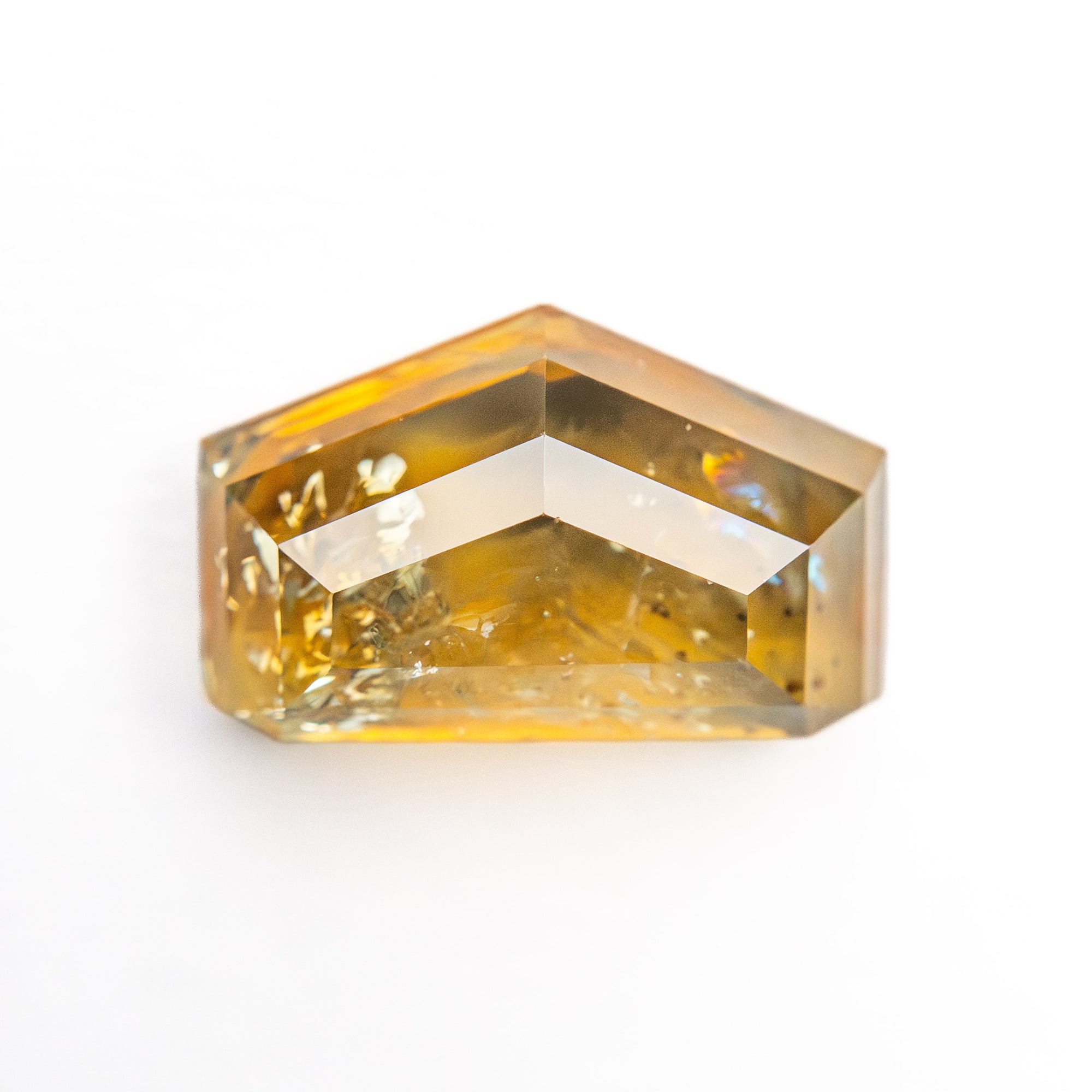 3.41ct 6.90x10.49x4.05mm Shield Portrait Cut Sapphire 22434-143