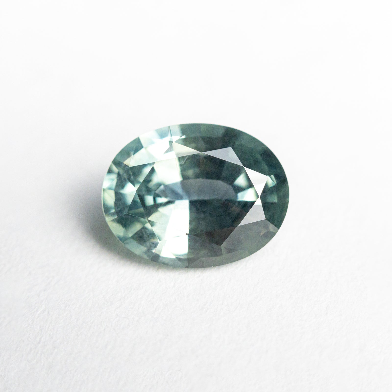 1.78ct 8.37x6.49x3.96mm Oval Brilliant Sapphire 22684-04