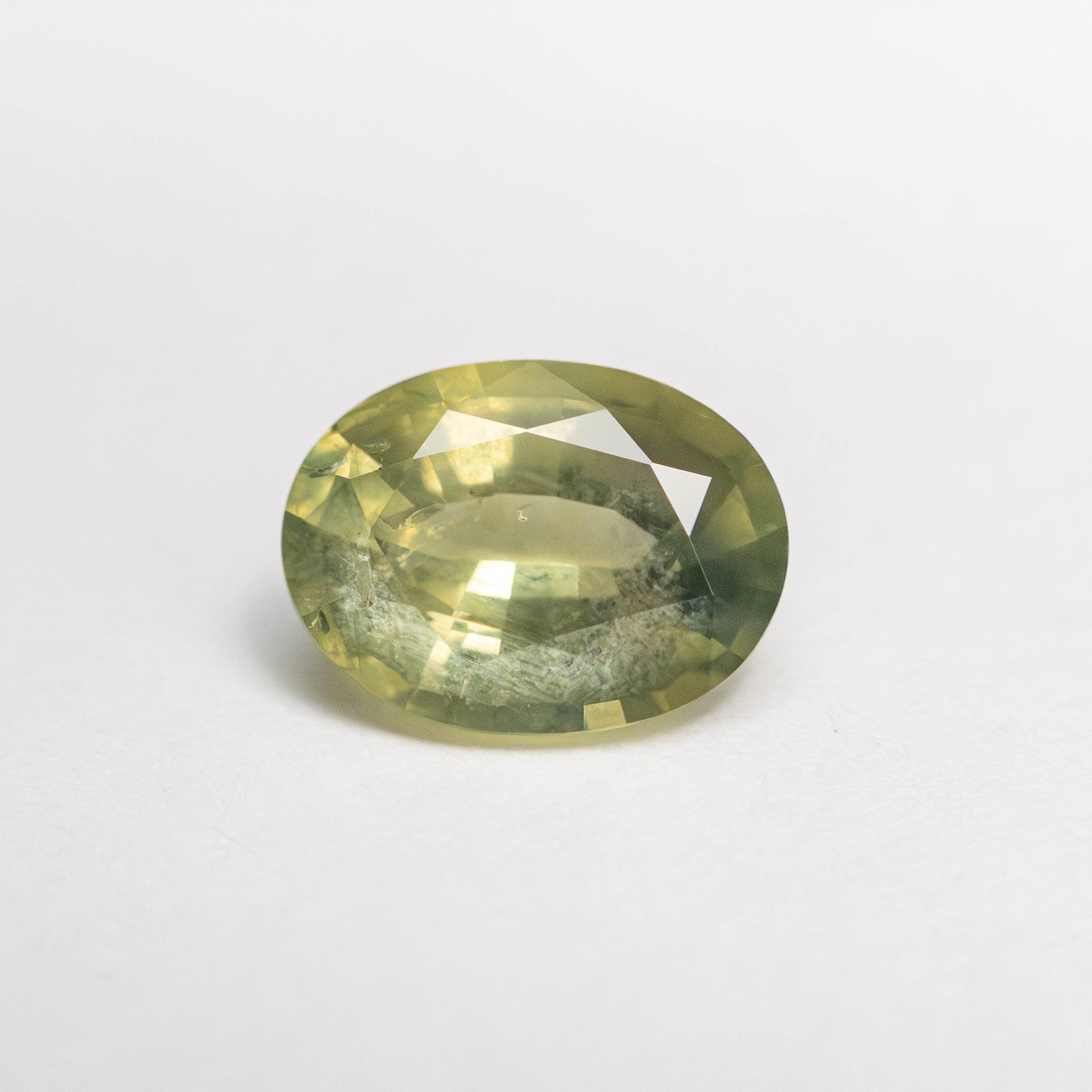 1.25ct 7.63x5.73x3.44mm Oval Brilliant Sapphire 22686-01