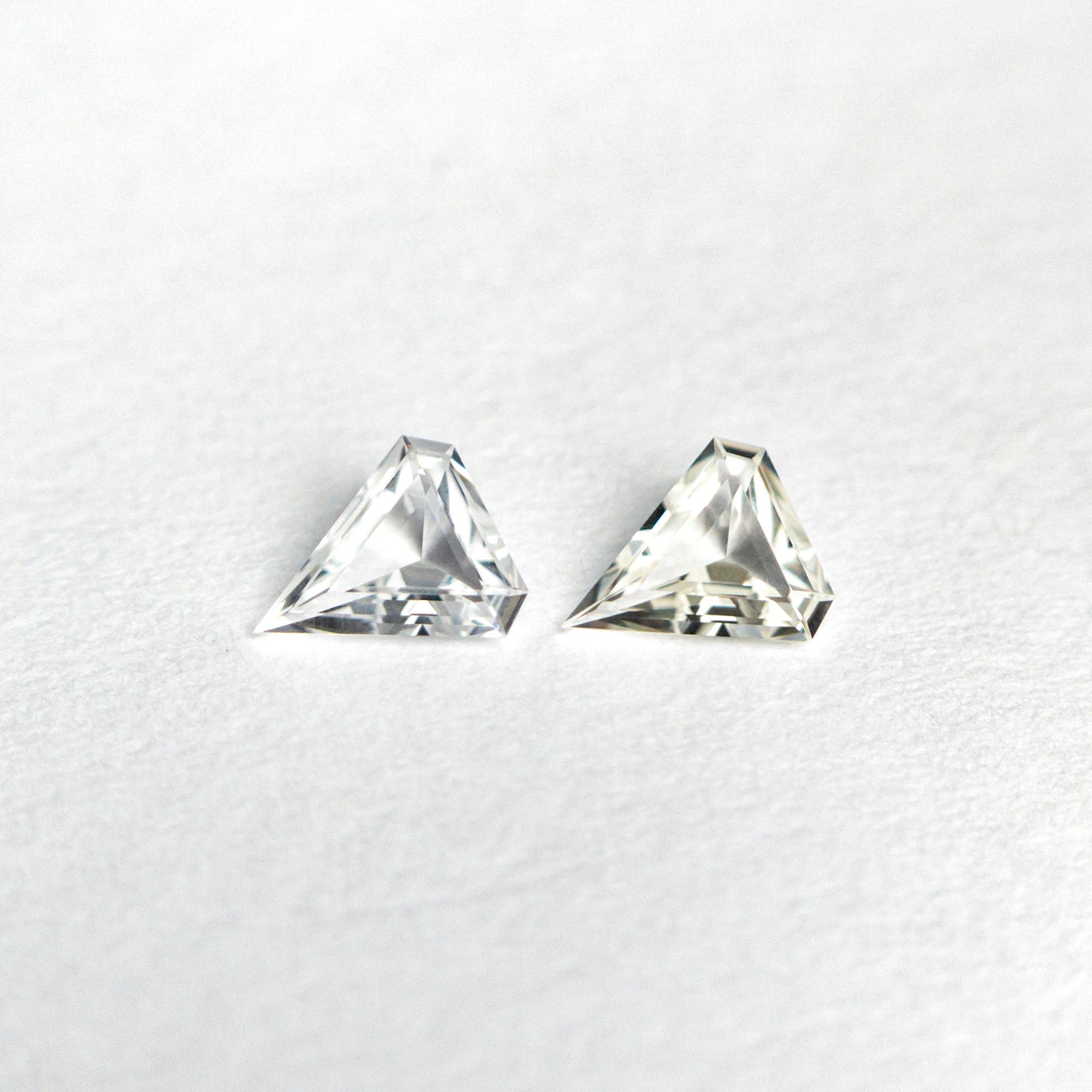 0.20cttw 2pc 3.99x3.50x1.25mm 3.99x3.48x1.28mm Shield Step Cut Sapphire Matching Pair Sapphire 22775-01