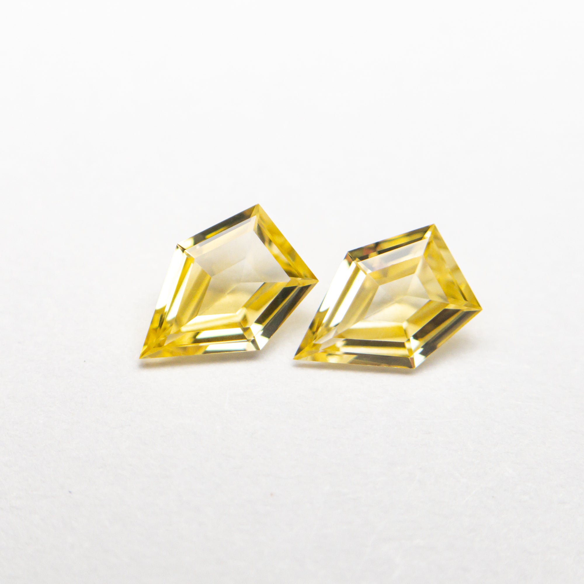 0.39cttw 2pc 5.00x3.51x1.68mm 4.99x3.50x1.58mm Shield Step Cut Sapphire Matching Pair 22780-01