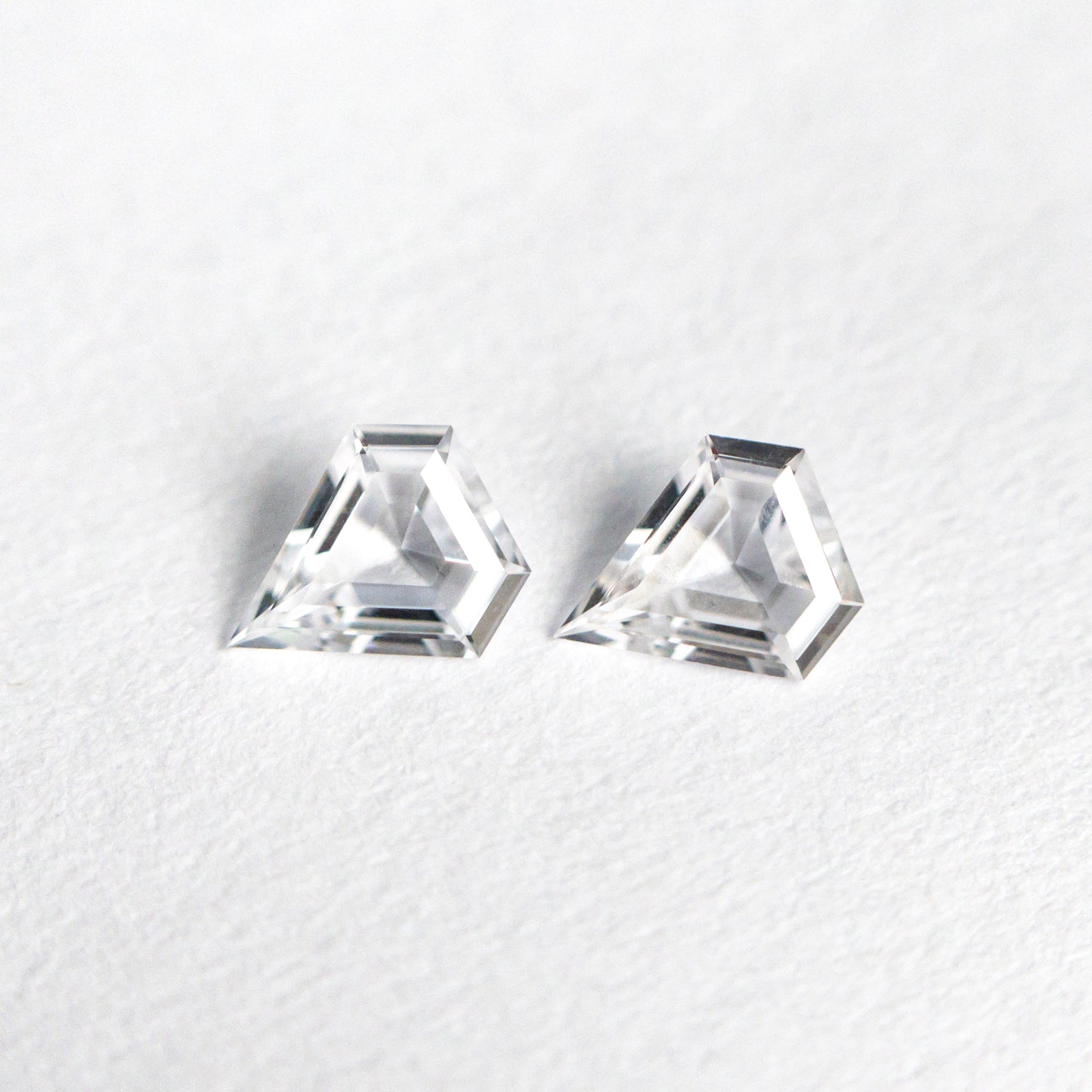 0.23cttw 2pc 3.99x3.50x1.39mm 3.98x3.46x1.37mm Shield Step Cut Sapphire Matching Pair 22795-01
