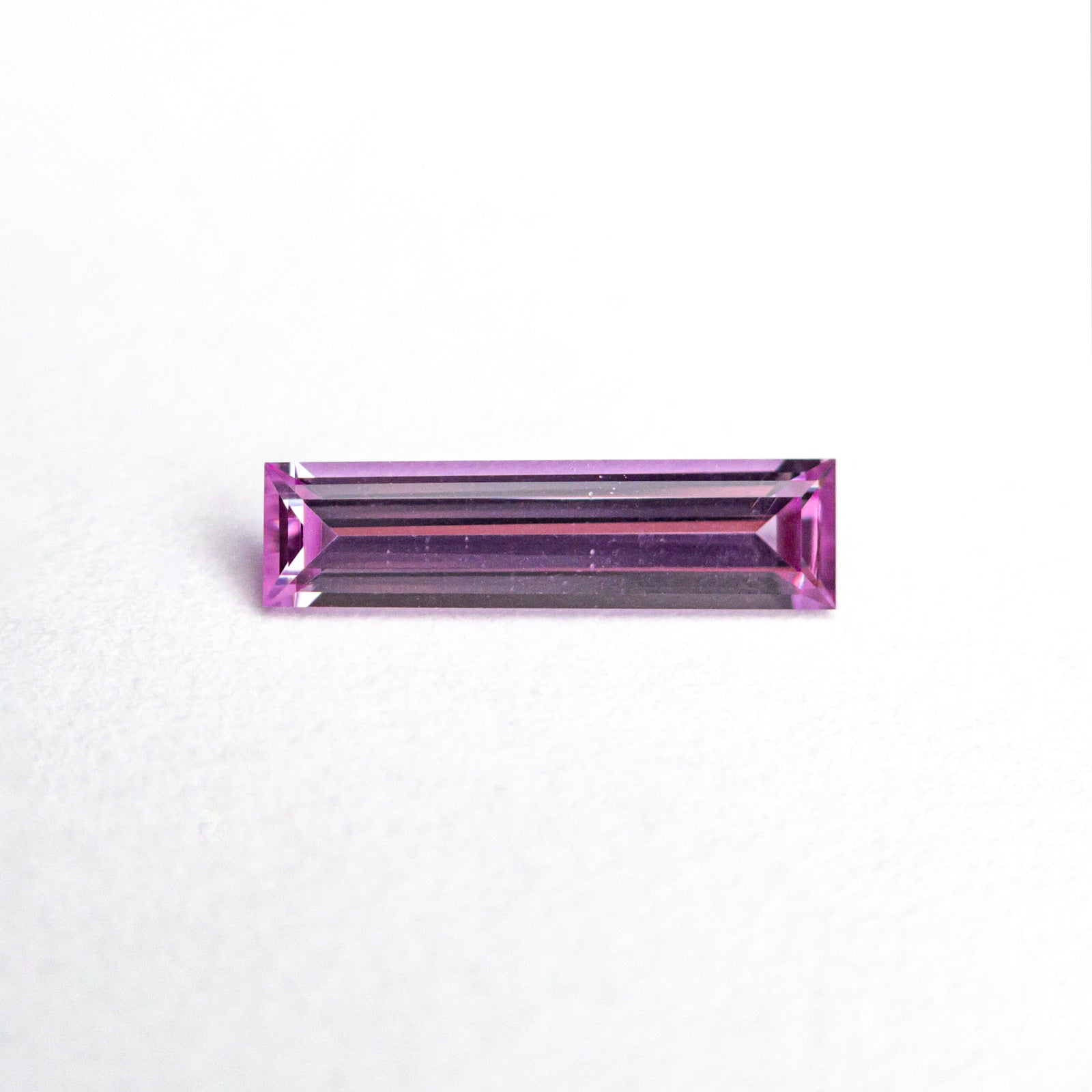 0.36ct 8.73x2.30x1.57mm Baguette Step Cut Sapphire 23132-01