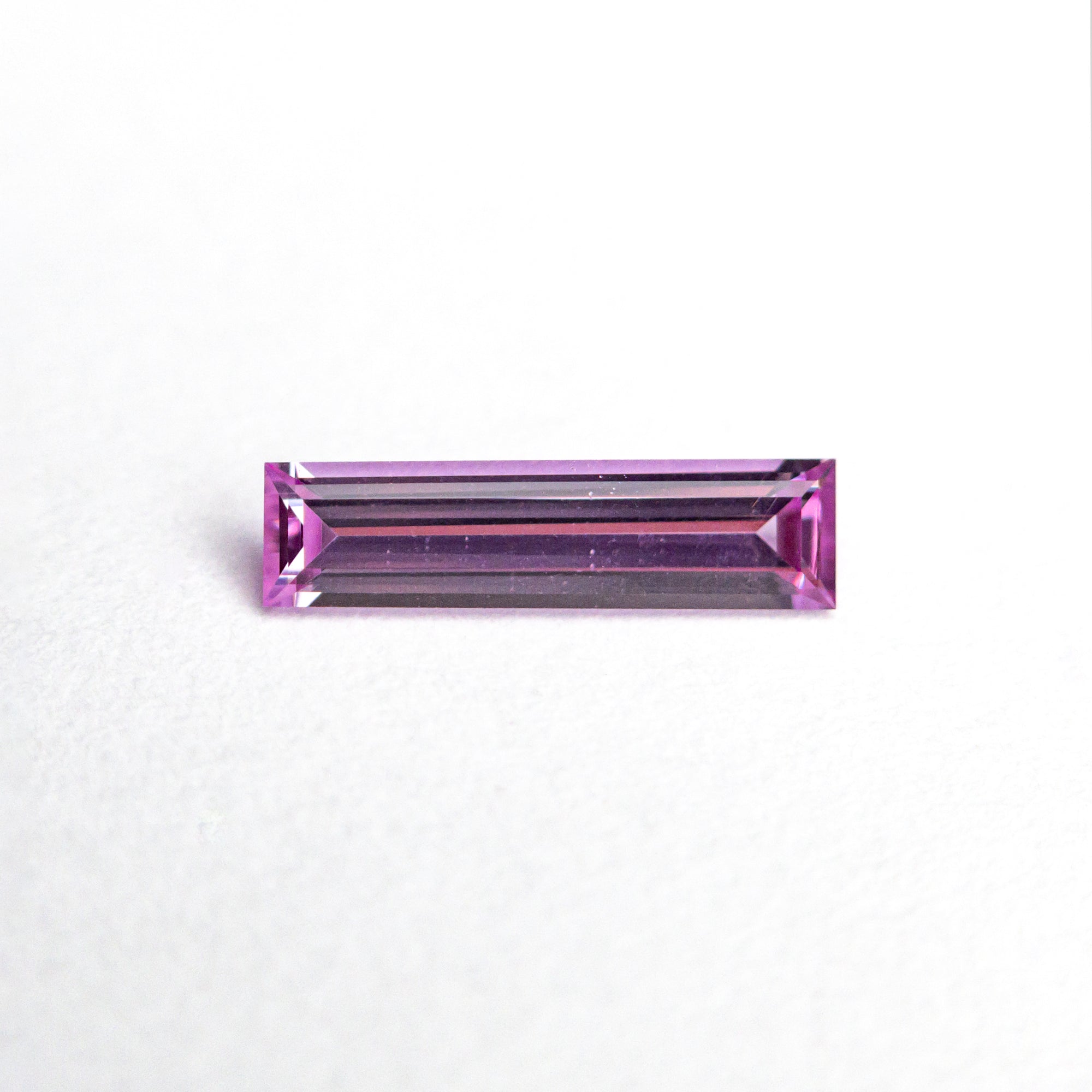 0.36ct 8.73x2.30x1.57mm Baguette Step Cut Sapphire 23132-01