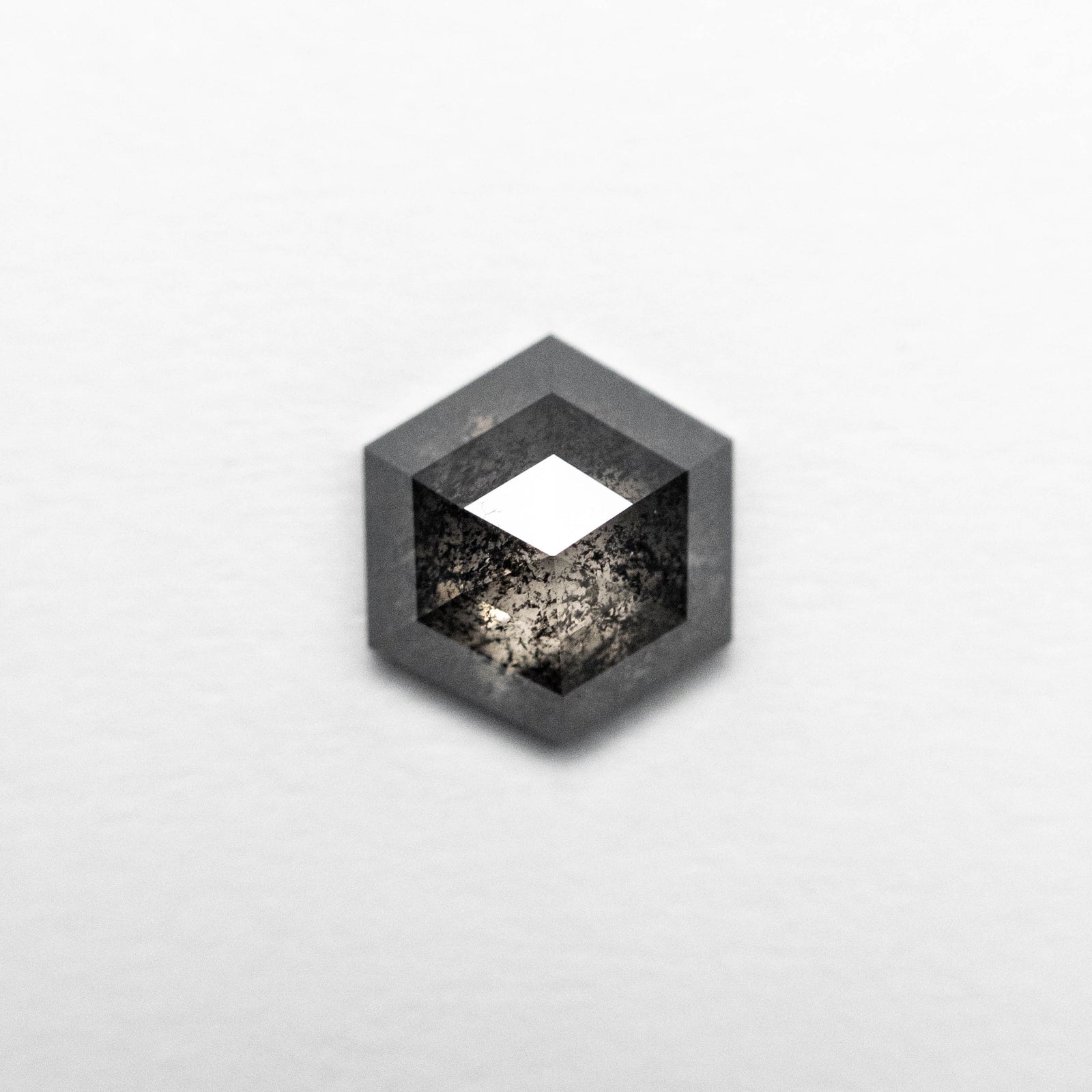 0.82ct 5.87x5.10x3.03mm Hexagon Double Cut 23176-23