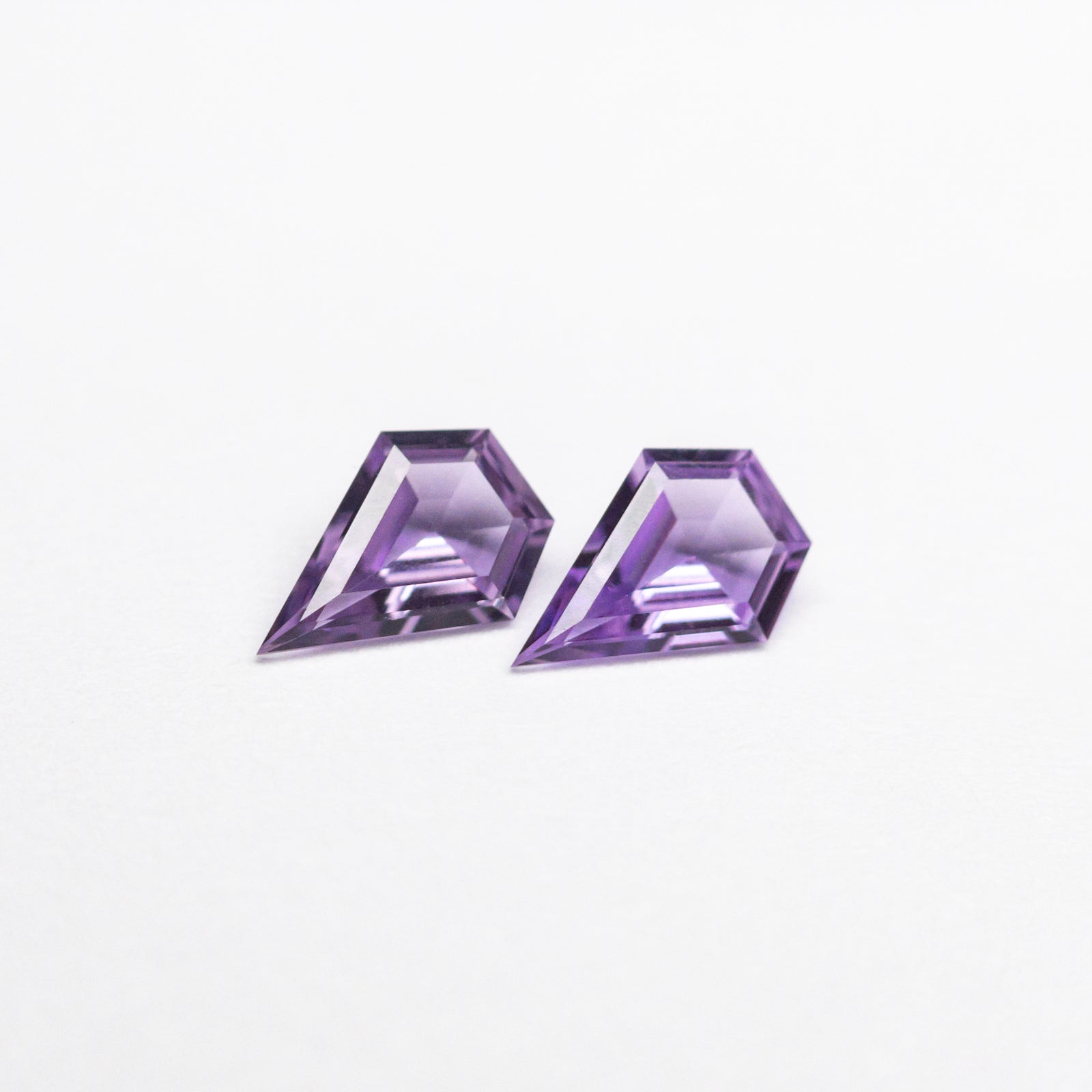 0.31cttw 2pc 5.01x3.50x1.51mm 5.00x3.49x1.45mm Shield Step Cut Sapphire Matching Pair 23406-01