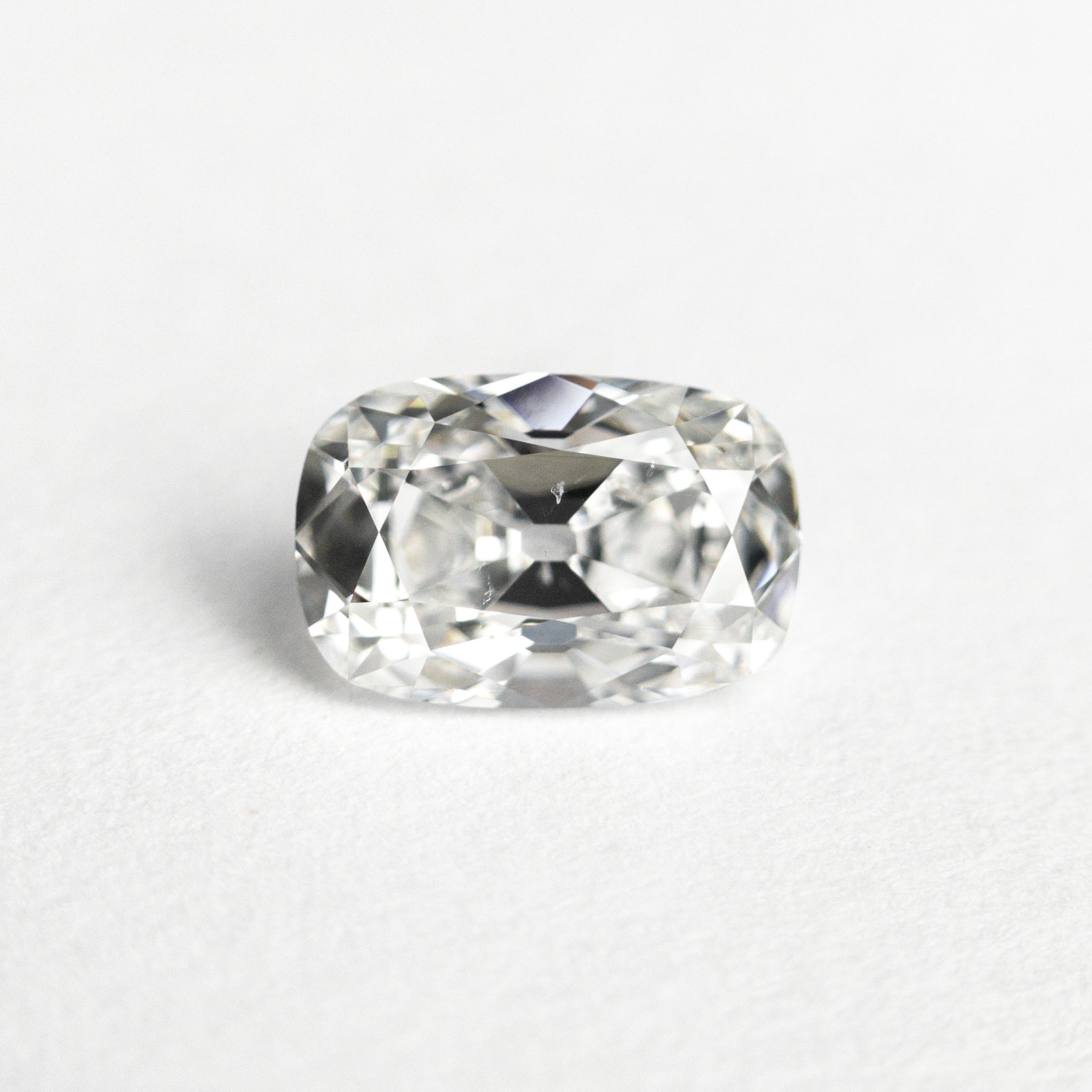 1.01ct 7.56x4.98x3.33 SI2 E Modern Antique Old Mine Cut 23414-01