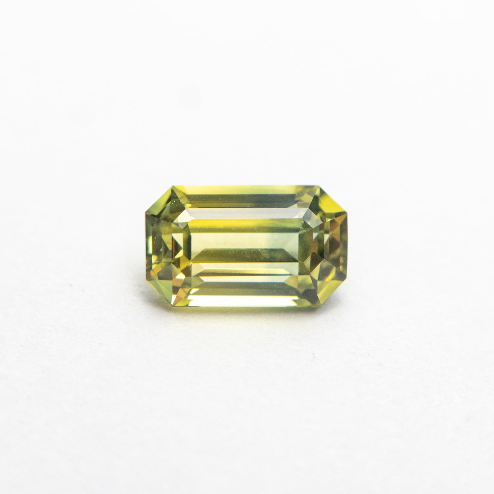 0.92ct 6.84x4.12x3.18mm Cut Corner Rectangle Step Cut Sapphire 23437-10
