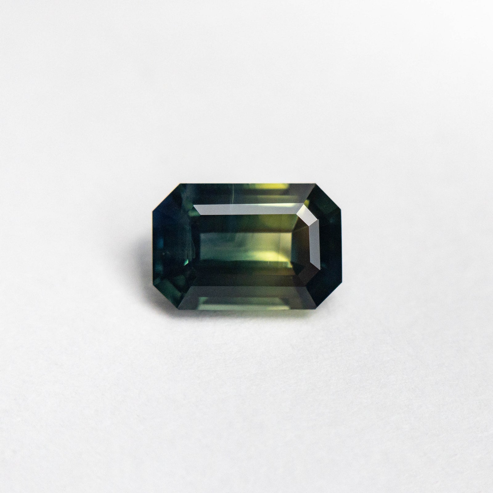 1.11ct 7.08x4.75x3.08mm Cut Corner Rectangle Step Cut Sapphire 23437-33