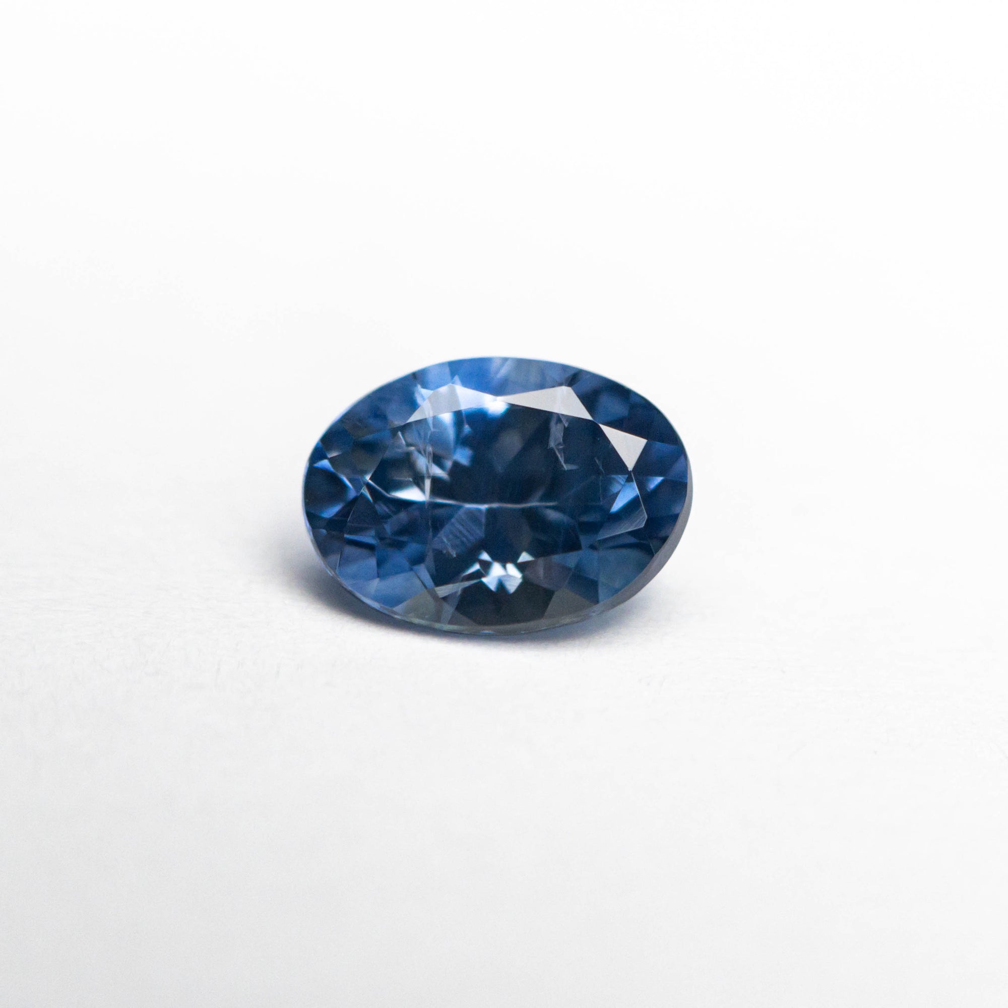 1.01ct 7.03x5.06x3.61mm  Oval Brilliant Sapphire 23462-03