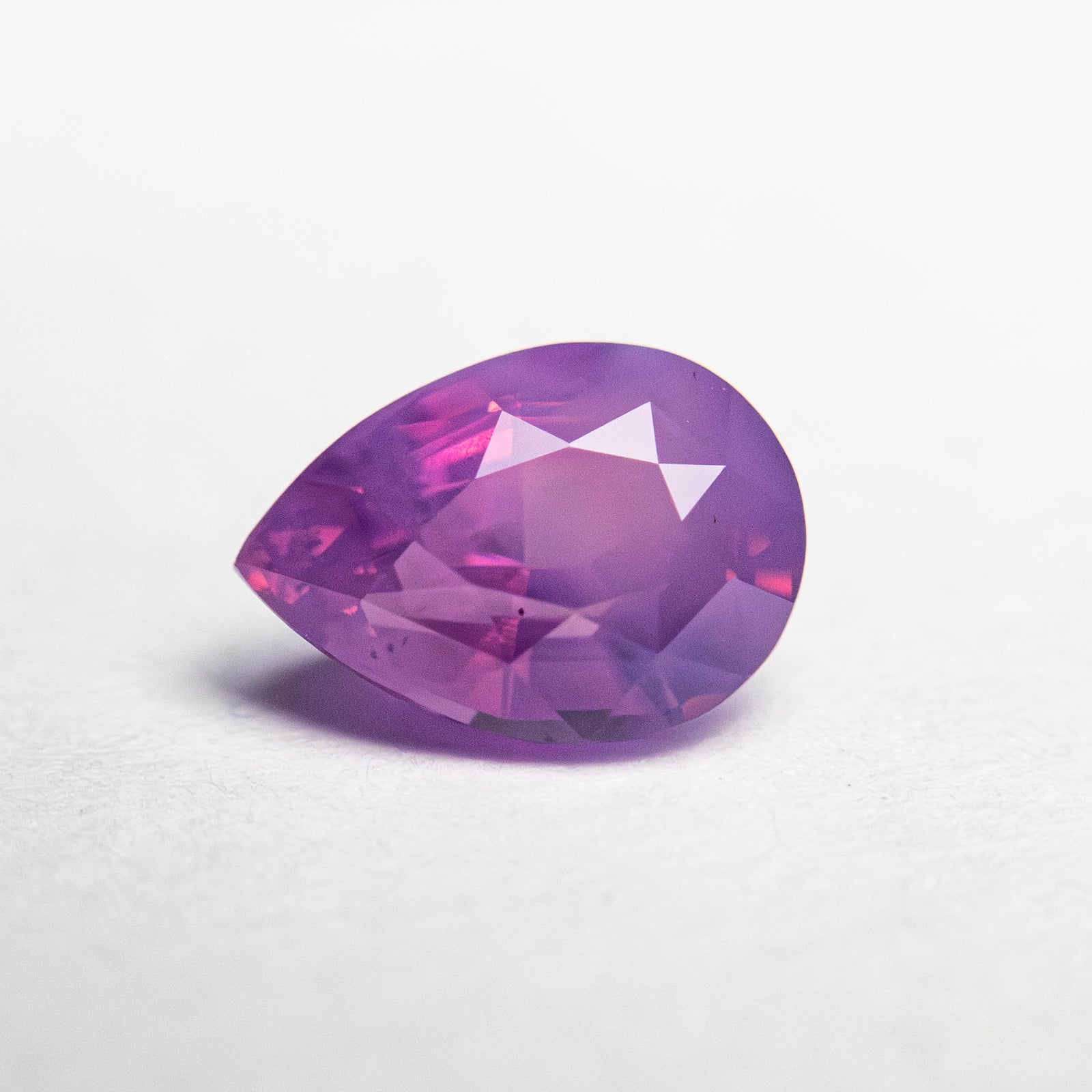 1.57ct 7.92x5.68x4.46mm Pear Brilliant Sapphire 23557-01