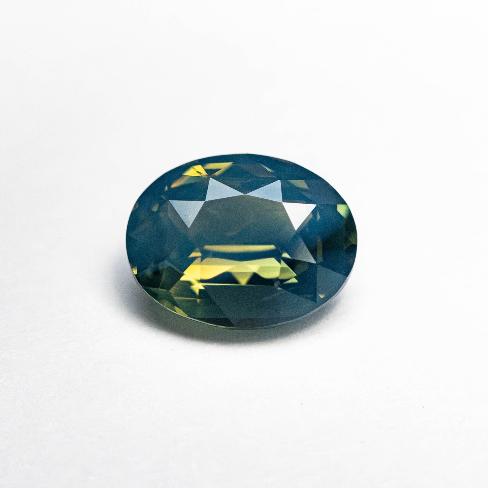 1.53ct 7.80x6.12x3.69mm Oval Brilliant Sapphire 23566-01