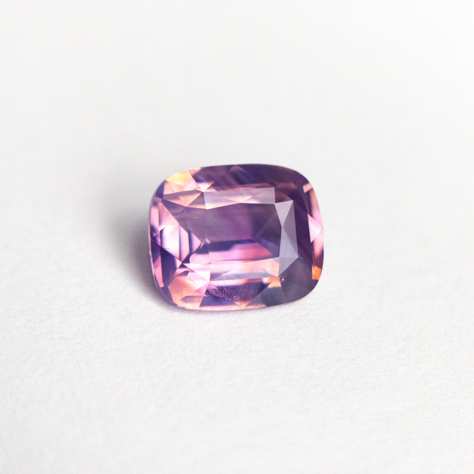 1.05ct 6.88x5.68x2.95mm Cushion Brilliant Sapphire 23596-01