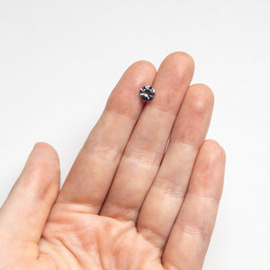 0.77ct 5.80x5.74x3.38mm Round Brilliant Sapphire 23667-02