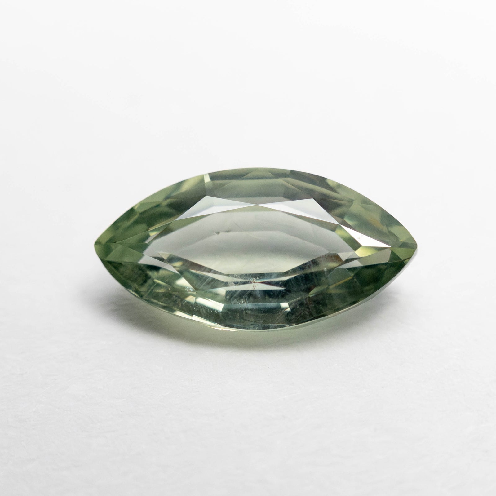 1.23ct 9.80x5.06x2.73mm Marquise Brilliant Sapphire 23668-01