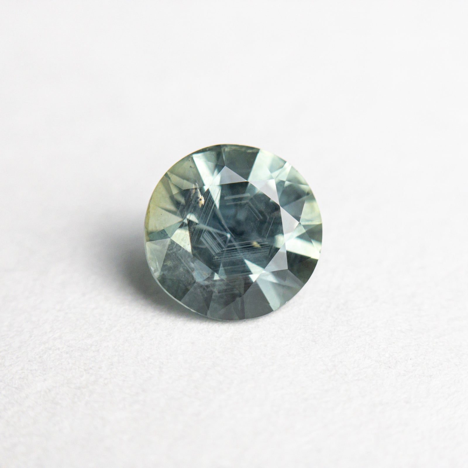 1.16ct 6.48x6.35x4.19mm Round Brilliant Sapphire 23686-07