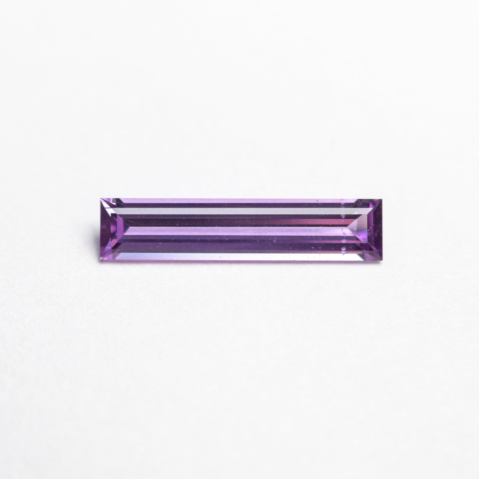 0.45ct 10.51x2.29x1.54mm Baguette Step Cut Sapphire 23770-03