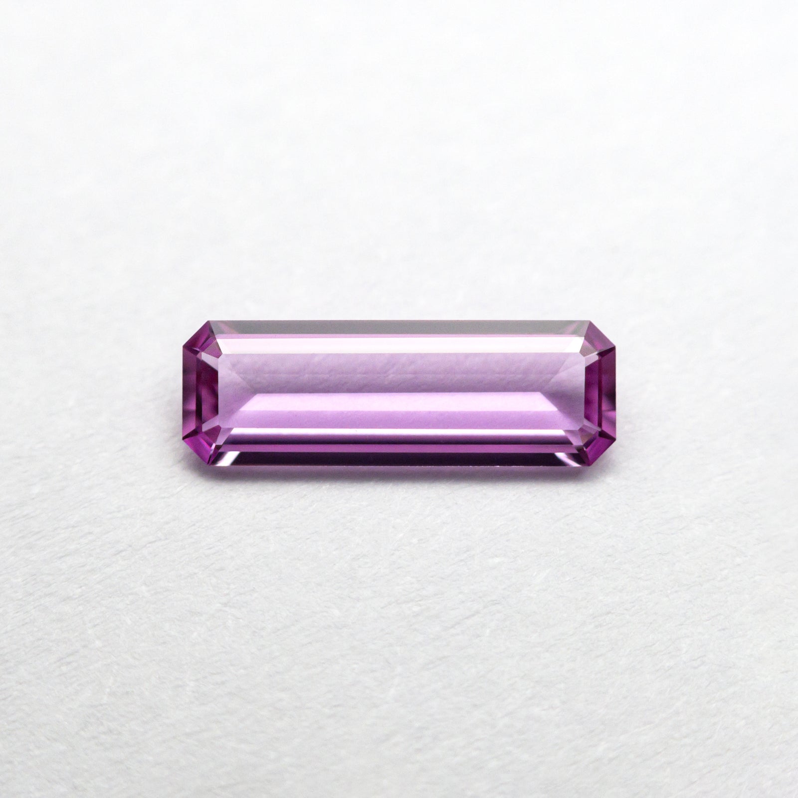 0.53ct 9.01x3.03x1.56mm Baguette Step Cut Sapphire 23771-03